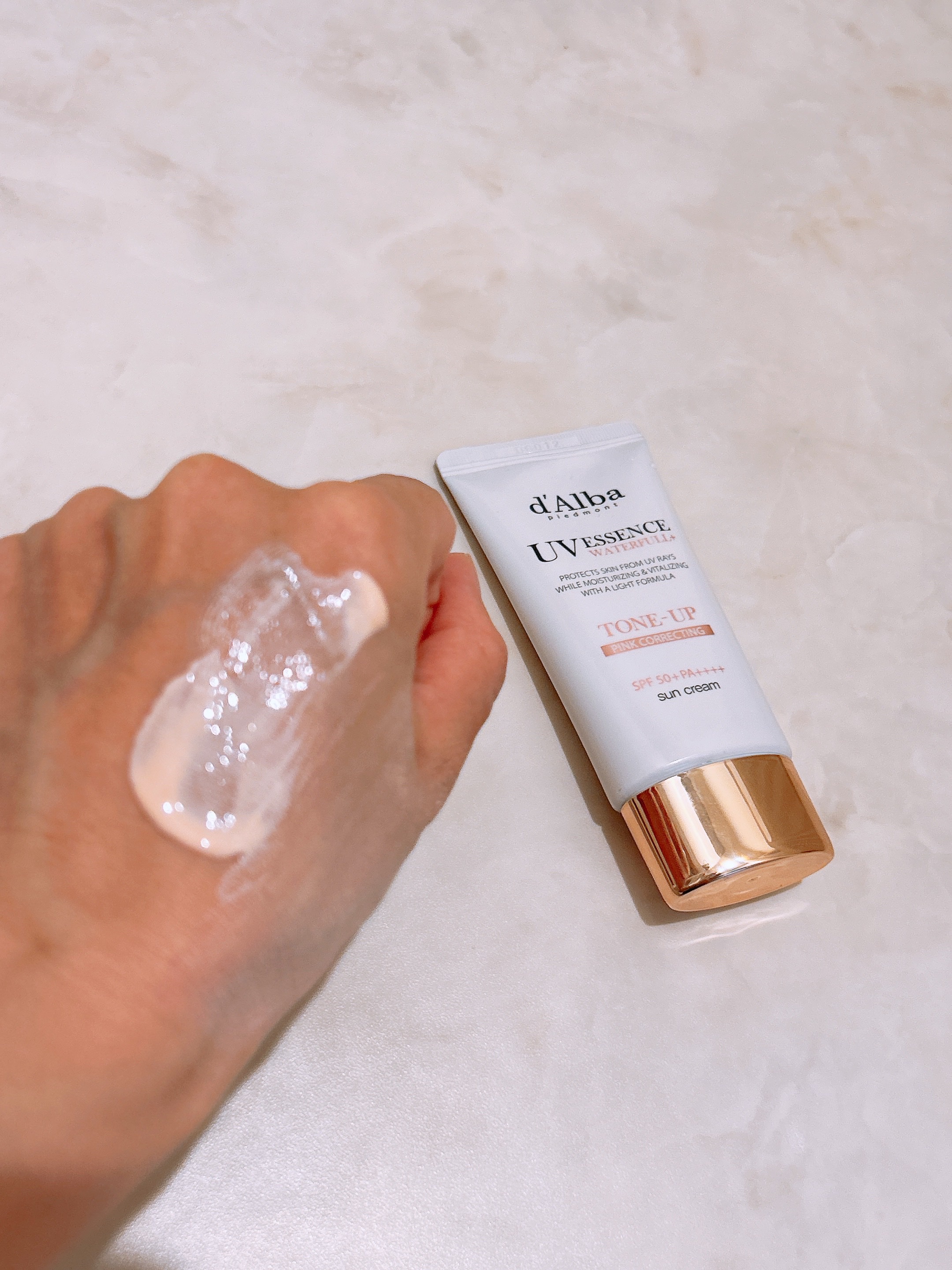 ウォータフルトーンアップサンクリーム/ダルバ/日焼け止めクリームを使ったクチコミ（3枚目）