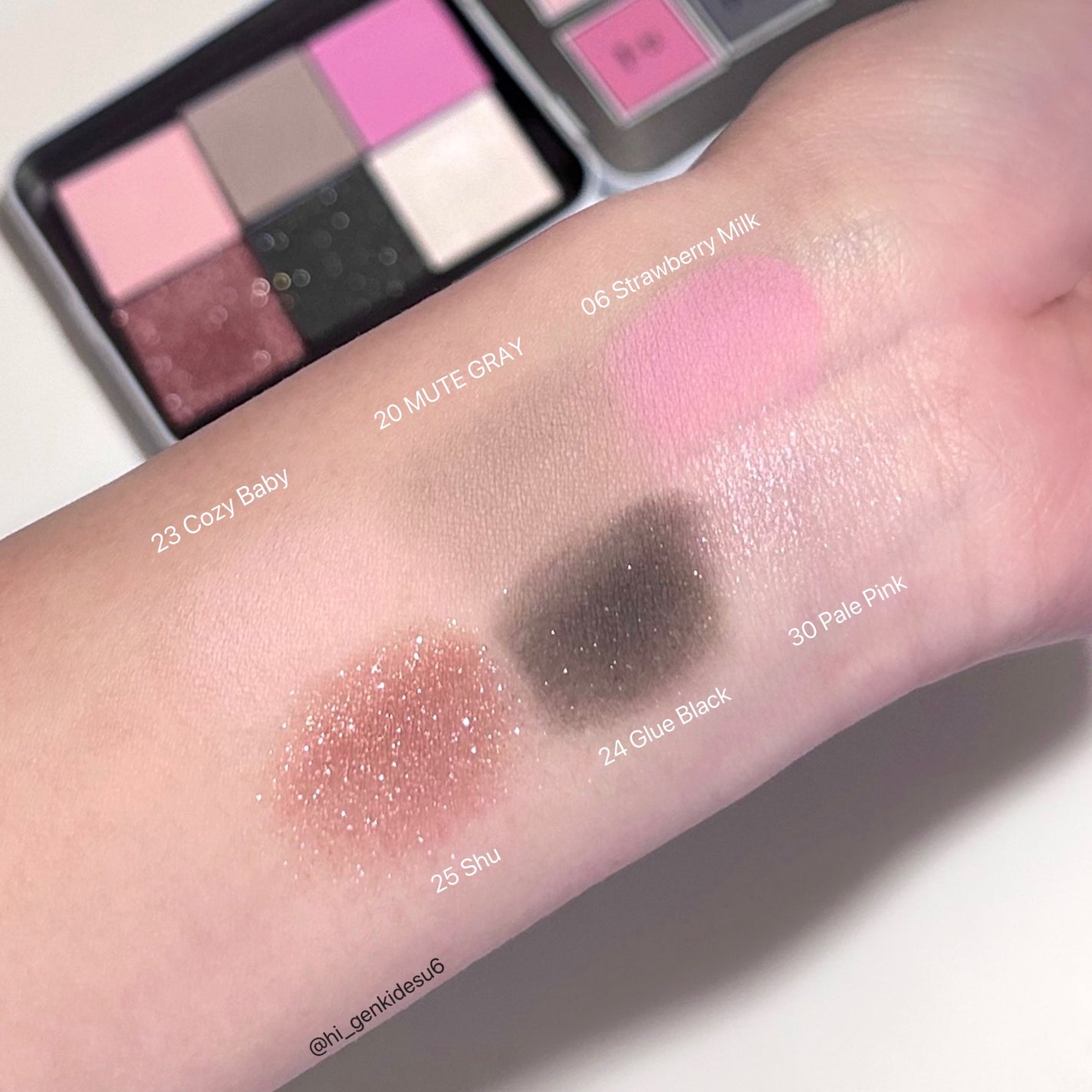tooq ONE BY GENUINE MAGNETIC EYE SHADOW/Tooq/パウダーアイシャドウを使ったクチコミ(5枚目)