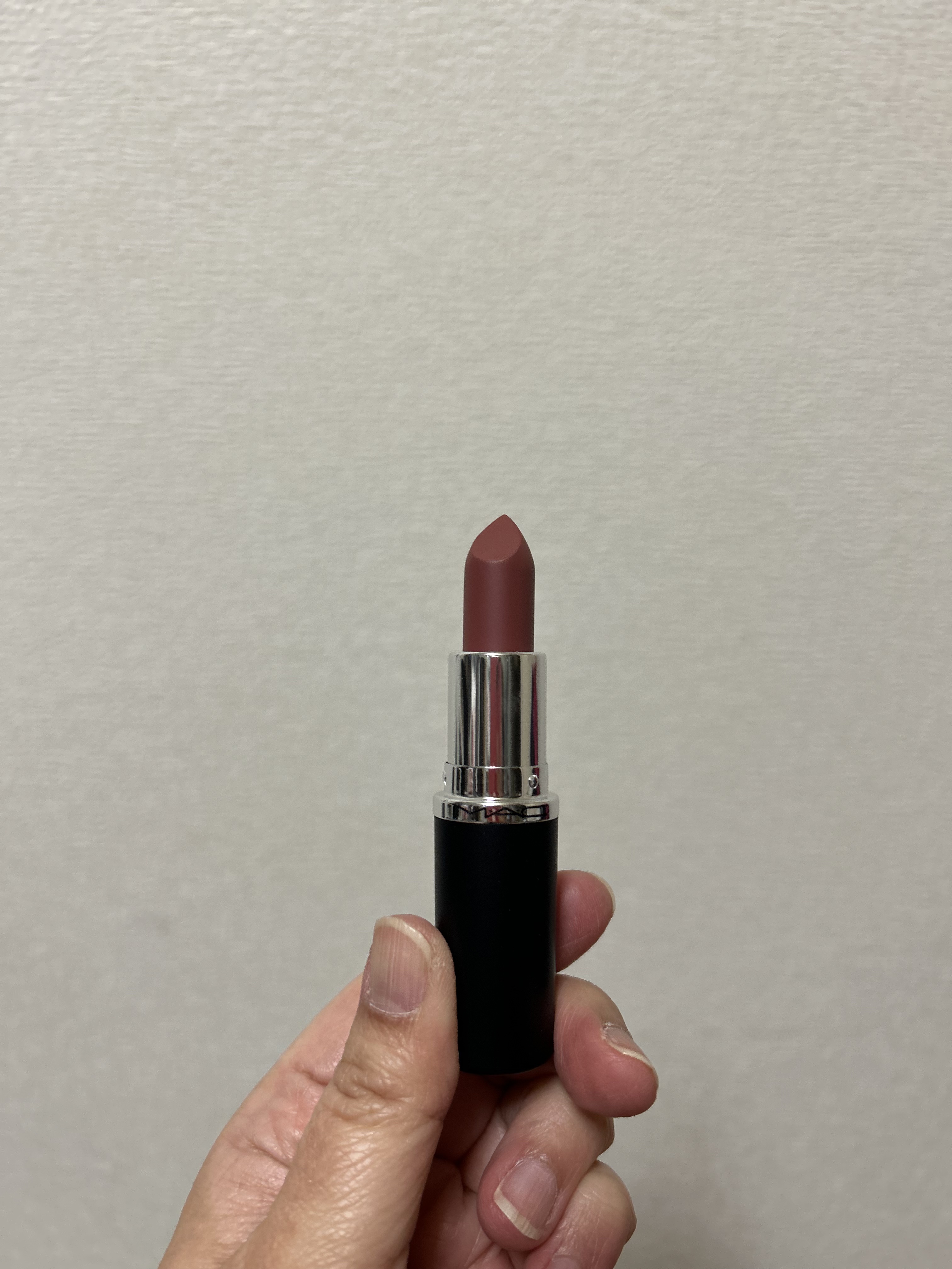 マキシマル スリーク サテン リップスティック/M・A・C/口紅を使ったクチコミ（3枚目）
