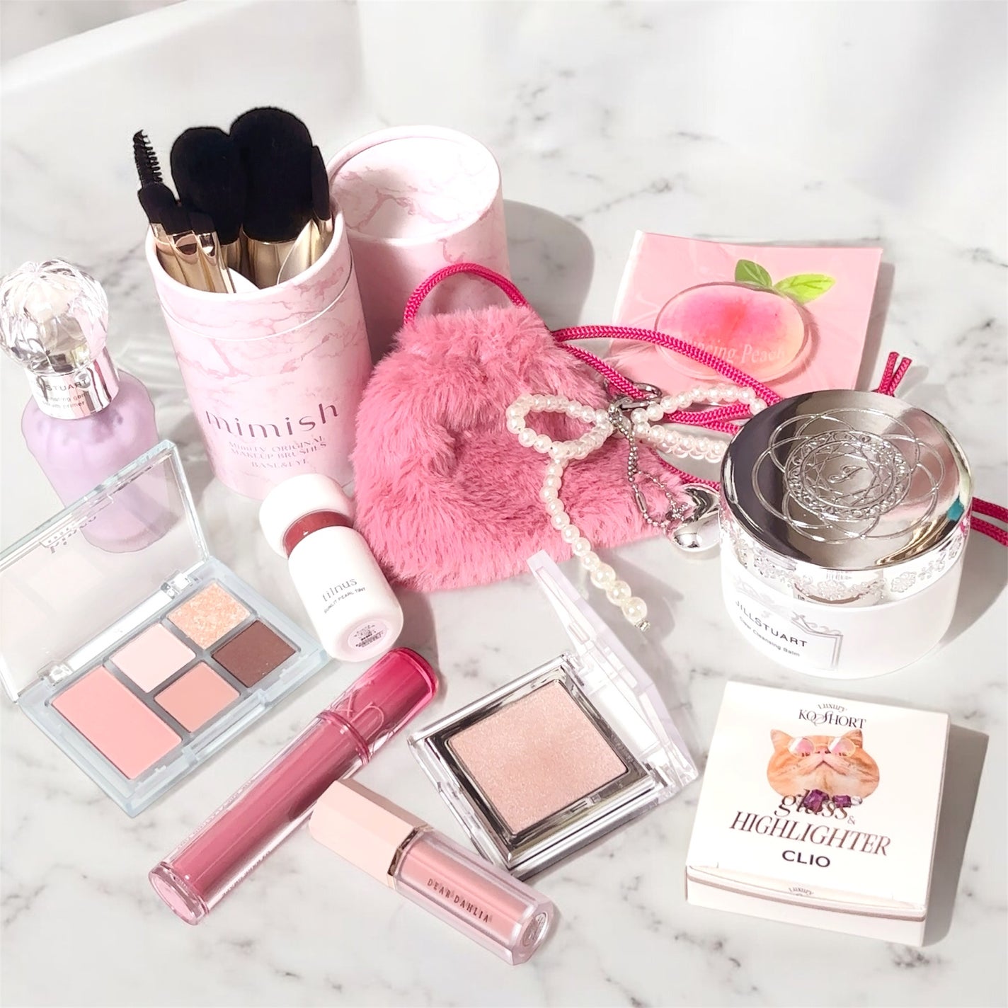 梅花リラ on LIPS 「MimiBeautyのイベントでいただきましたピンクアイテムが..」(1枚目)