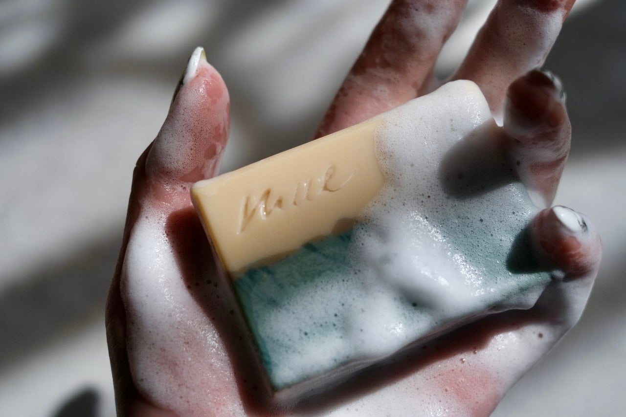 はち on LIPS 「敏感肌さん必見!mueのバーソープ「newme」で、うるおい溢..」(3枚目)