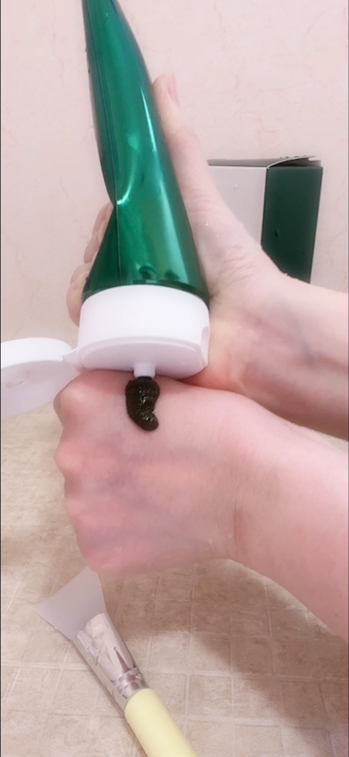 ティーツリーハーブピーリングパック/WellDerma/洗い流すパック・マスクを使ったクチコミ（3枚目）