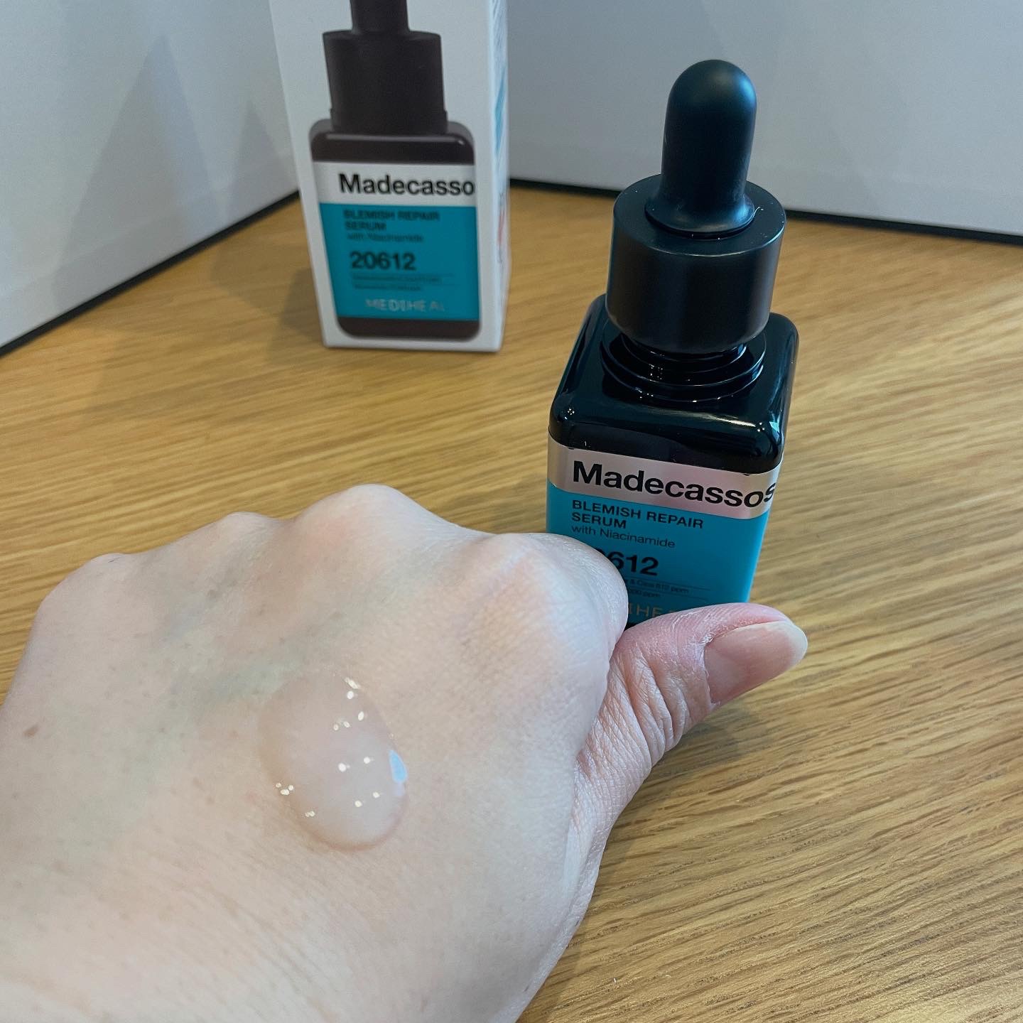 マデカソサイドブレミッシュリペアセラム/MEDIHEAL/美容液を使ったクチコミ（3枚目）