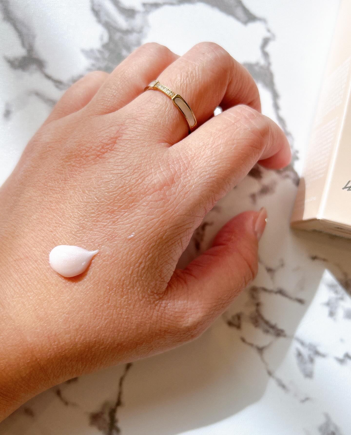 マジックスキンプライマー/Hope Girl/化粧下地を使ったクチコミ（3枚目）