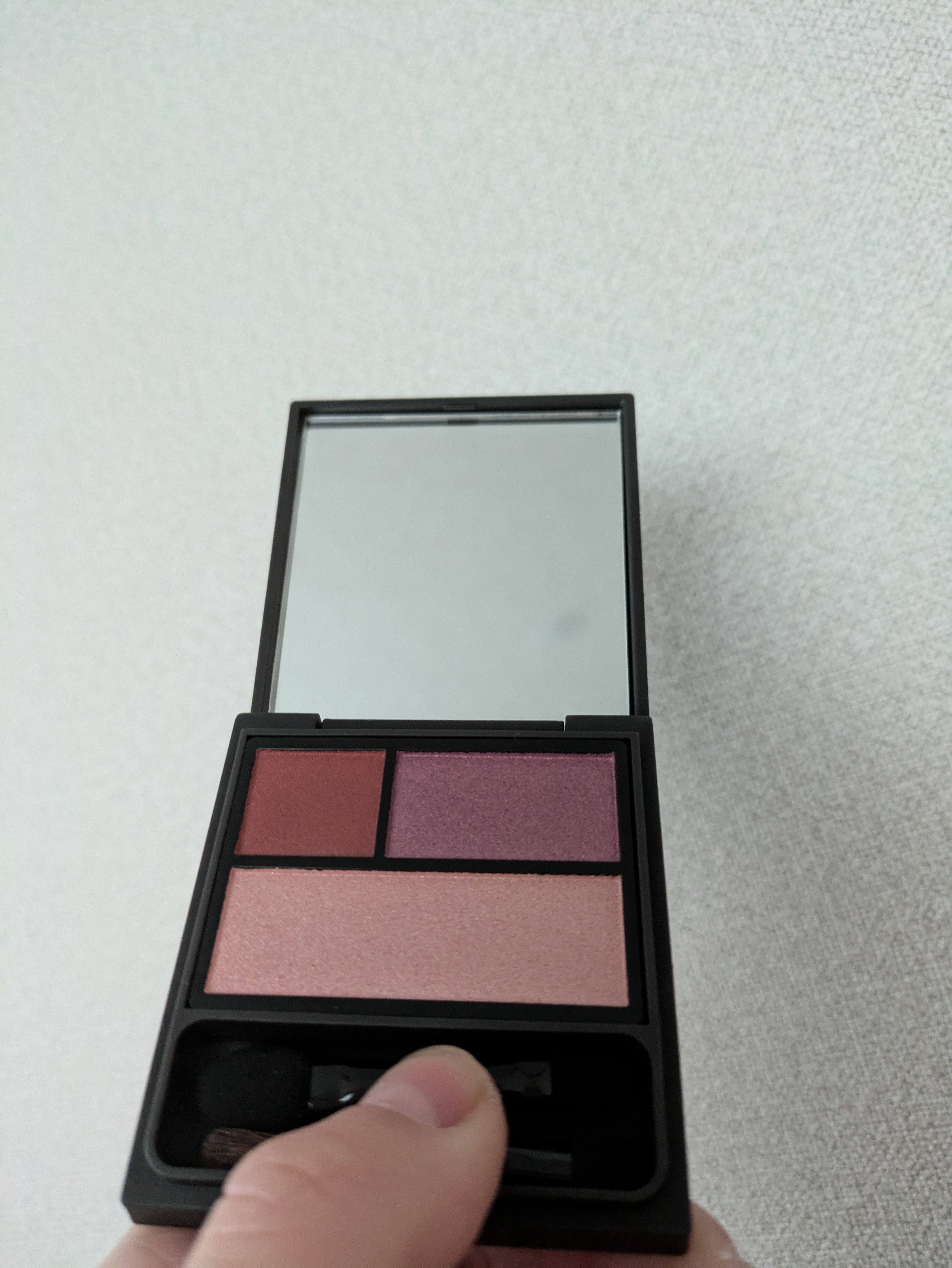 ニュアンス アイシャドウパレット Wataridori〈渡り鳥〉/OSAJI/アイシャドウパレットを使ったクチコミ（2枚目）