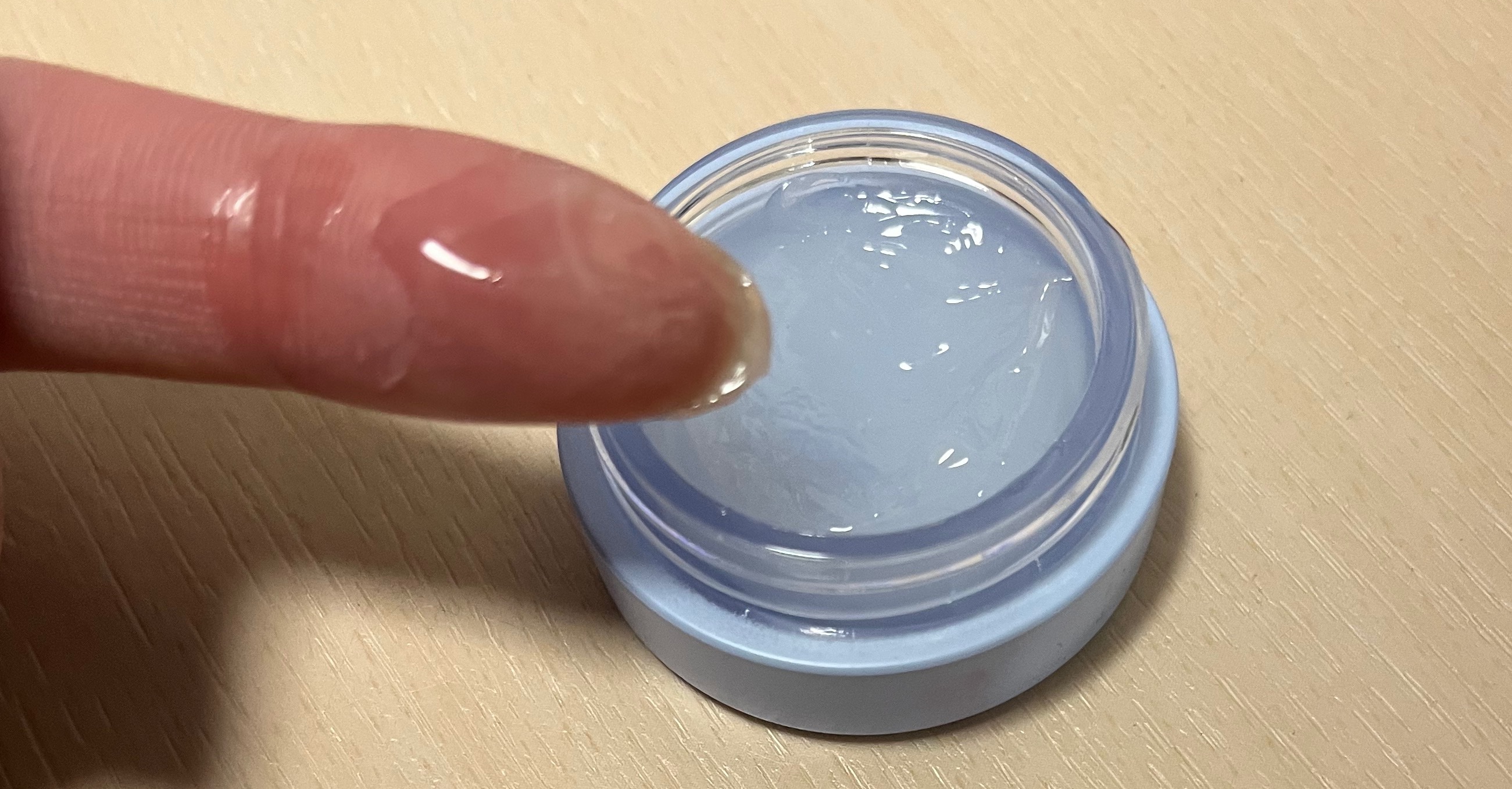 GLOWY TINT BALM/AOU/リップグロスを使ったクチコミ（2枚目）