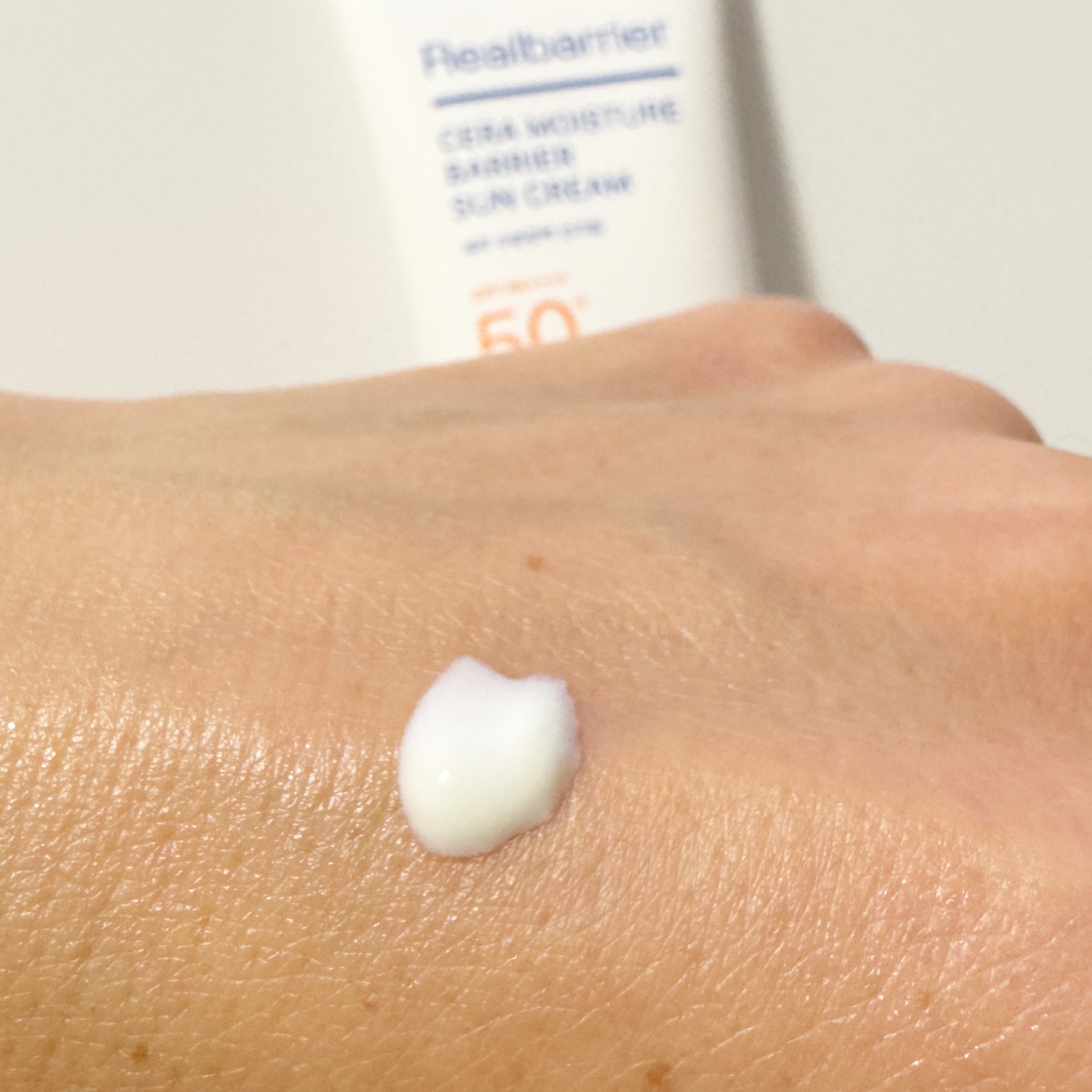 セラ水分バリア日焼け止め/Real Barrier/日焼け止めクリームを使ったクチコミ（3枚目）