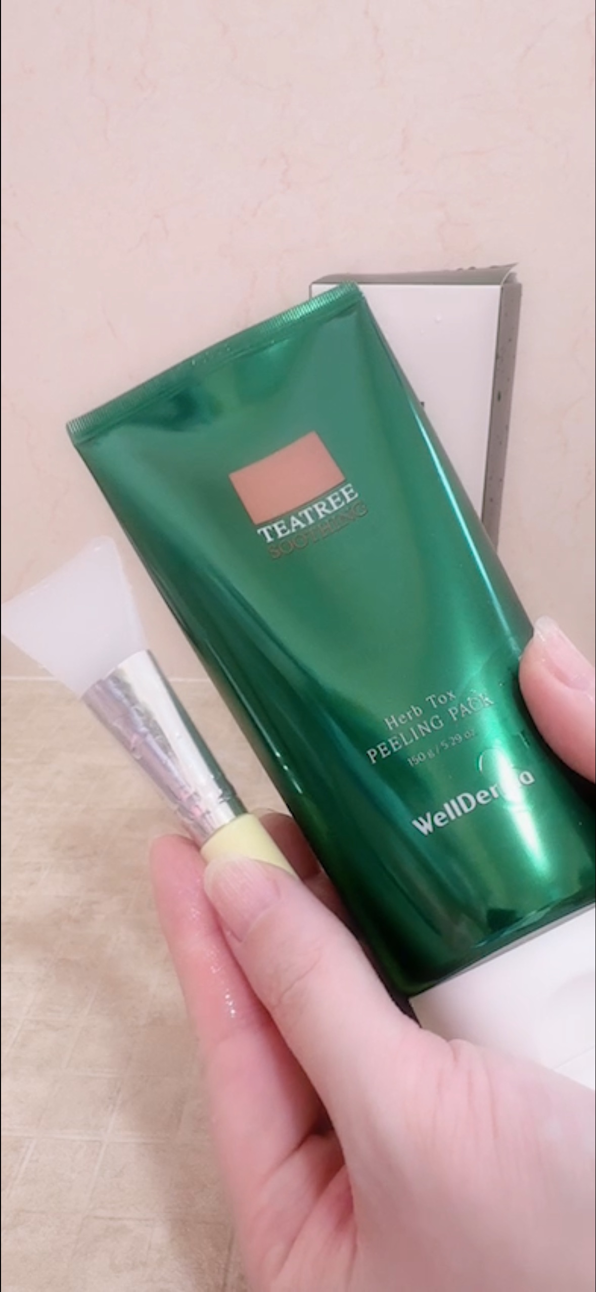 ティーツリーハーブピーリングパック/WellDerma/洗い流すパック・マスクを使ったクチコミ（2枚目）