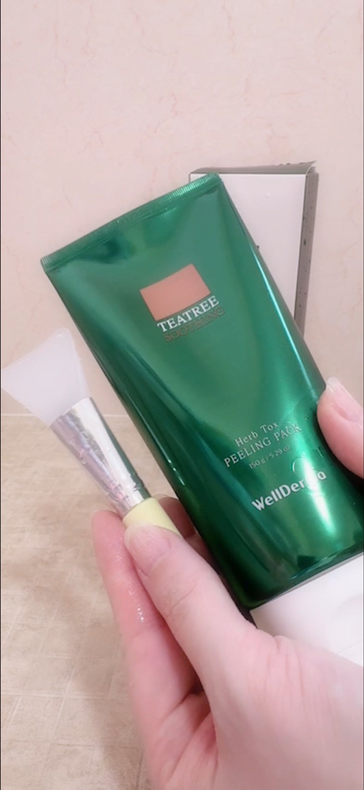 ティーツリーハーブピーリングパック/WellDerma/洗い流すパック・マスクを使ったクチコミ(2枚目)