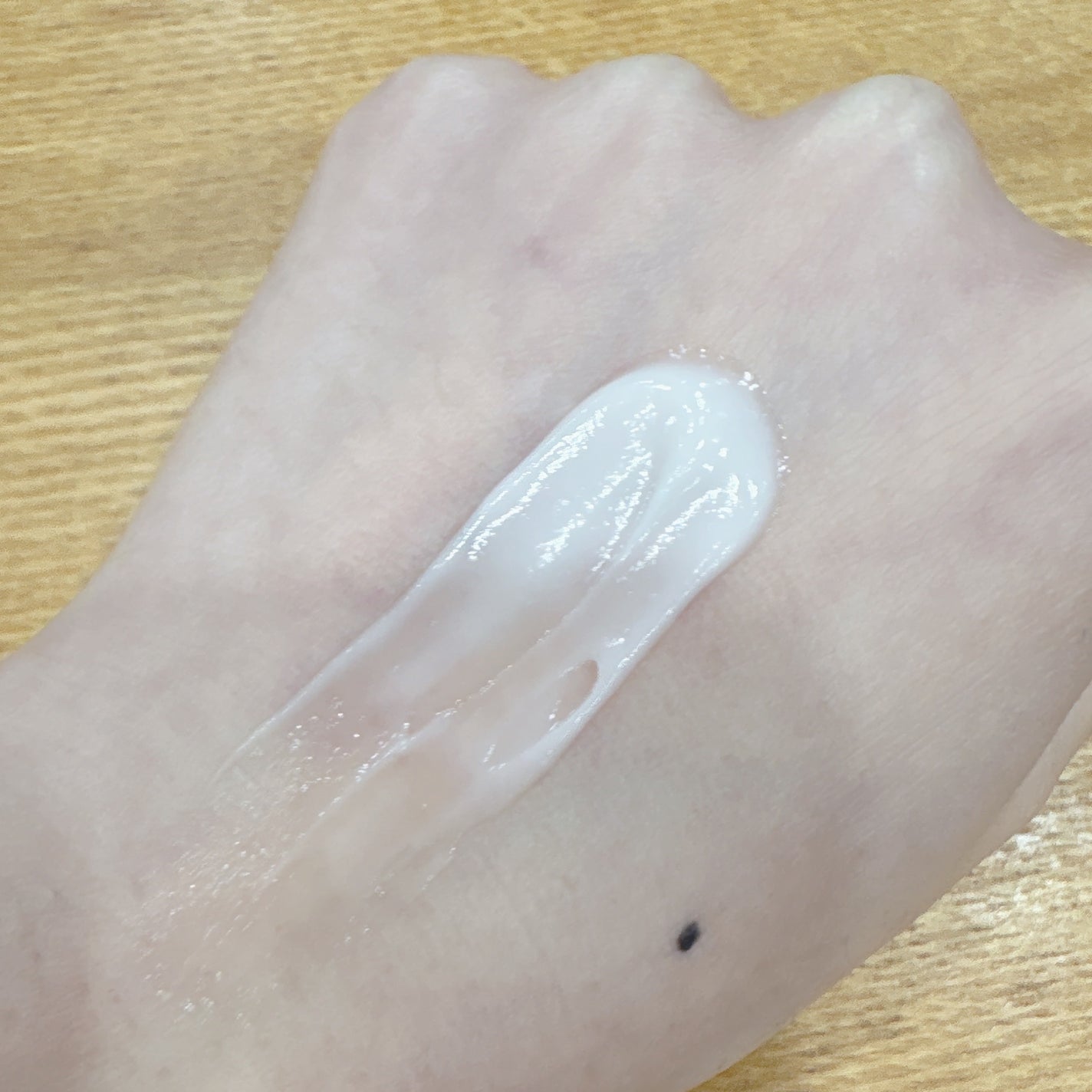 プルント ネイルケア美容液ハンドクリーム/Purunt./ハンドクリームを使ったクチコミ(3枚目)