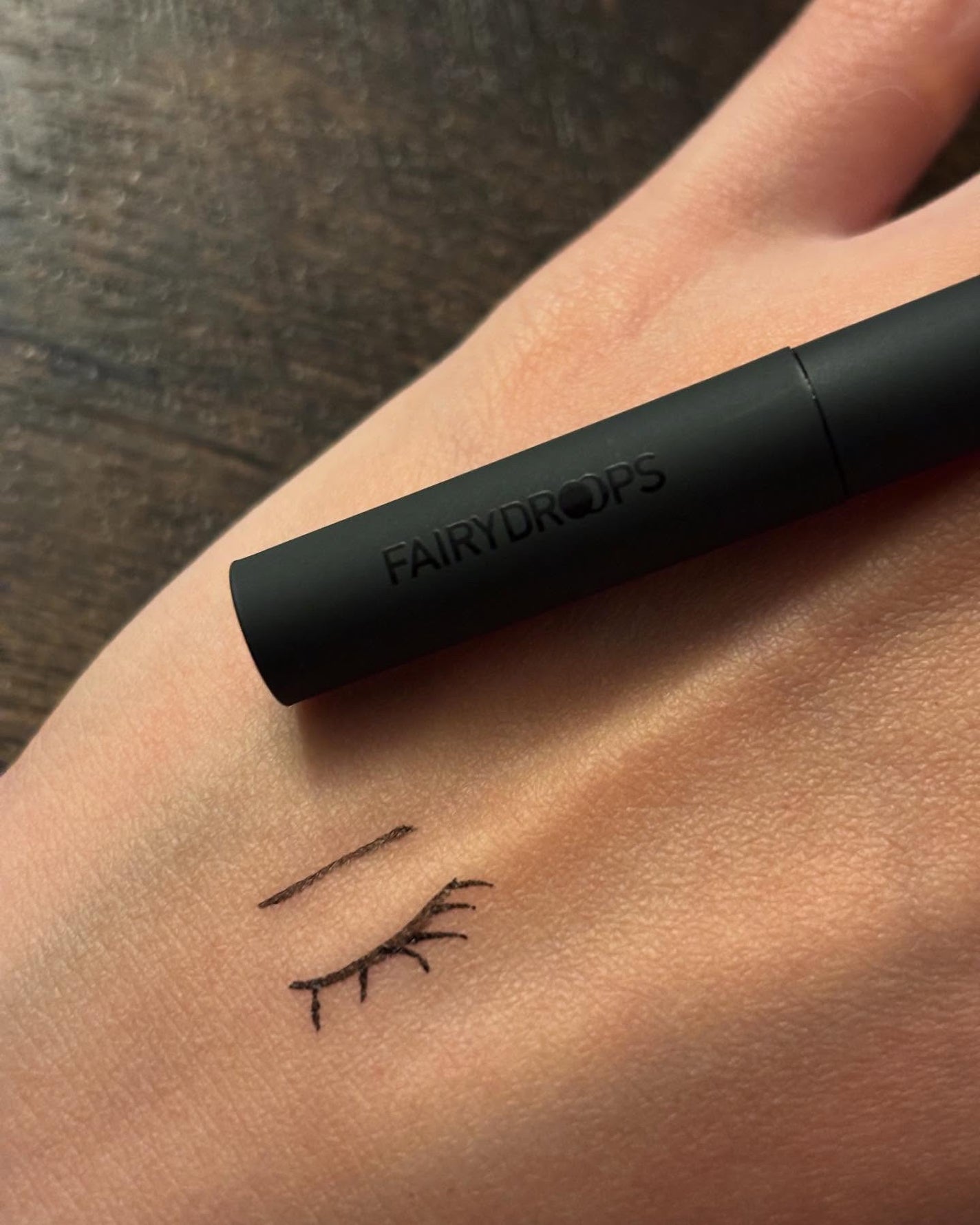 フェアリードロップス クアトロラッシュ(マスカラ フィルムタイプ)/FAIRYDROPS/マスカラを使ったクチコミ(7枚目)