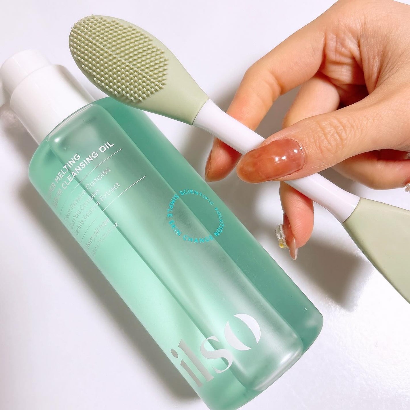 スーパーメルティングセバムクレンジングオイル/ilso/オイルクレンジングを使ったクチコミ(4枚目)