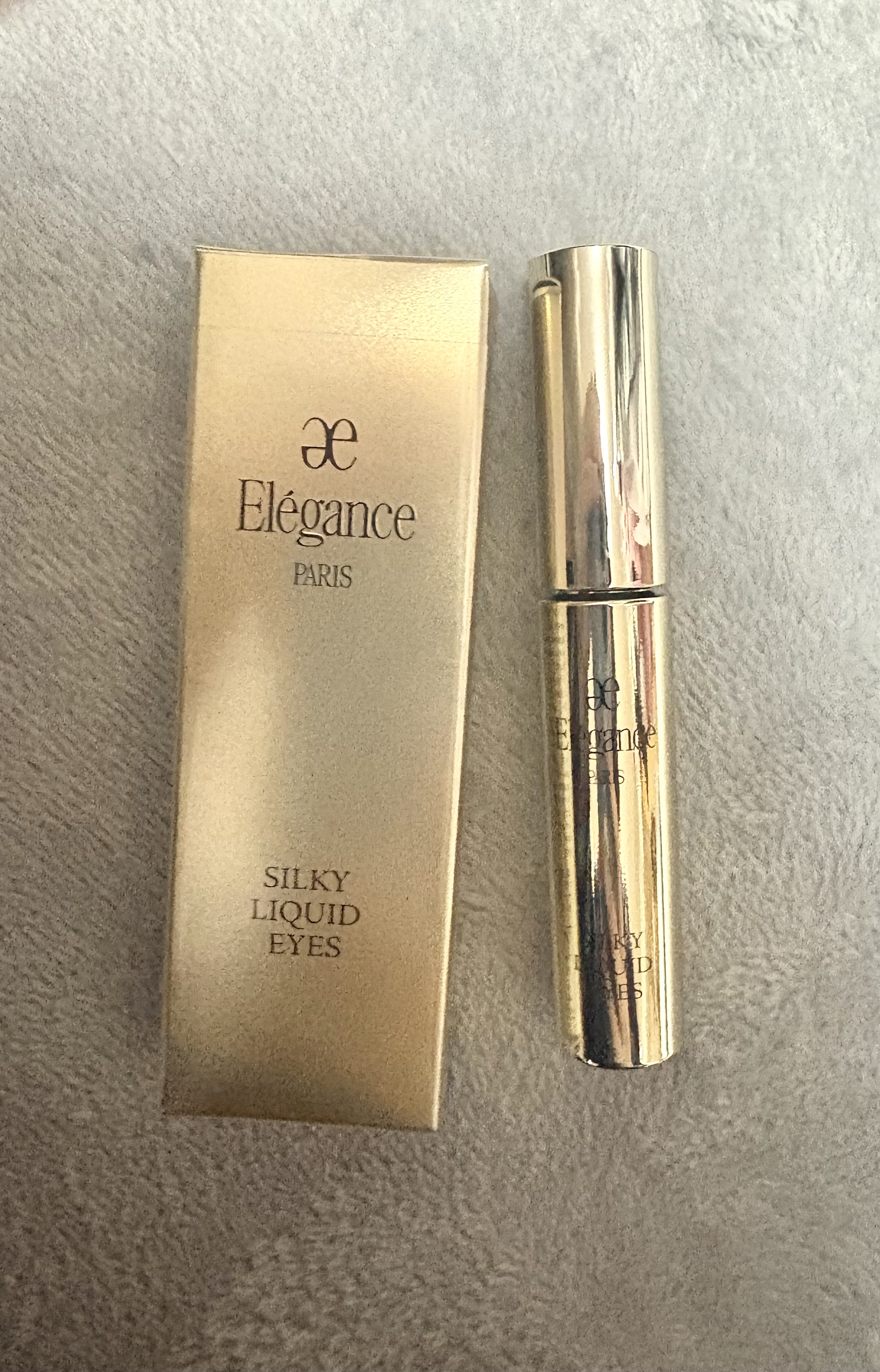 エレガンス シルキー リクイッド アイズ/Elégance/リキッドアイシャドウを使ったクチコミ（1枚目）