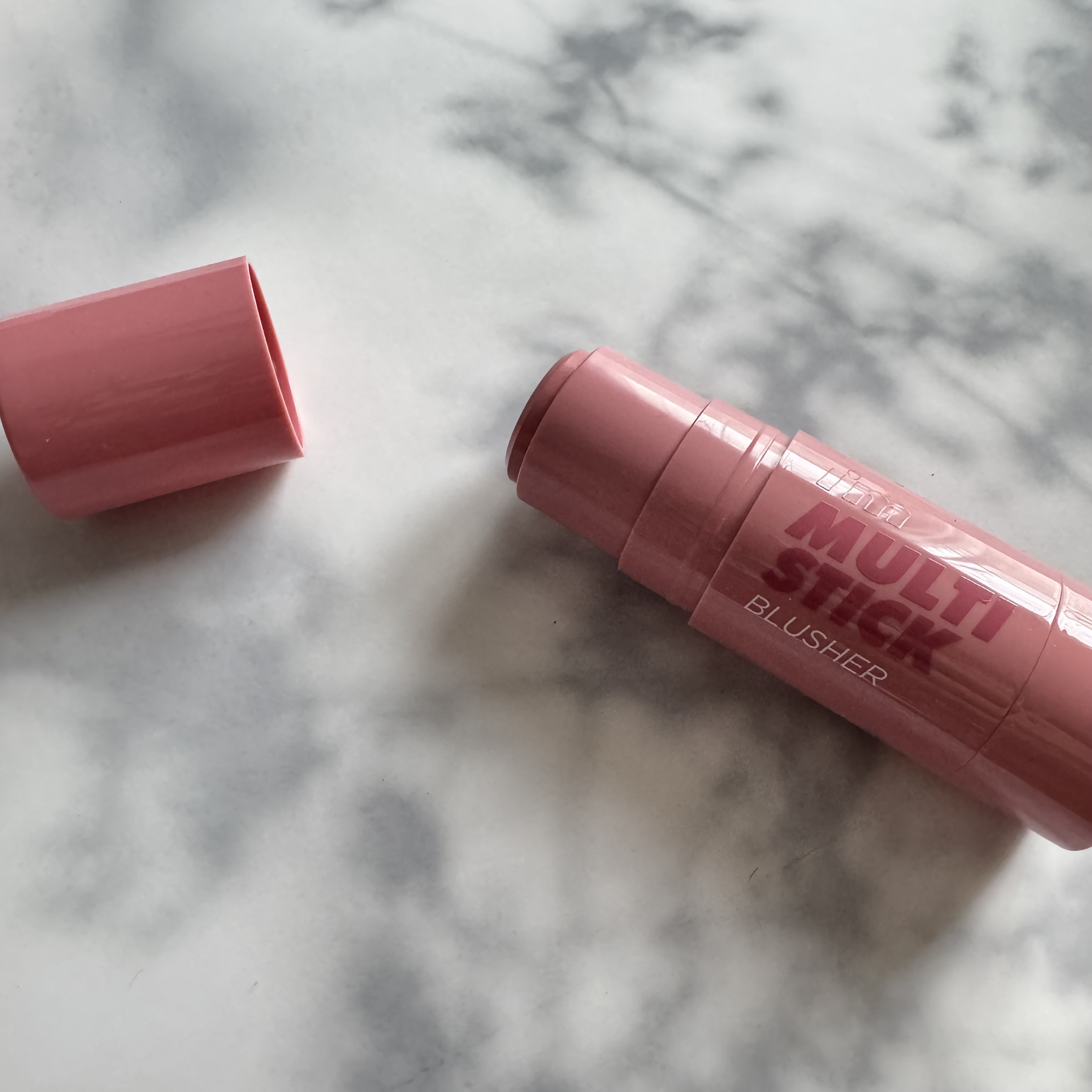 アイムマルチスティックブラッシャー/i’m meme/ジェル・クリームチークを使ったクチコミ（2枚目）