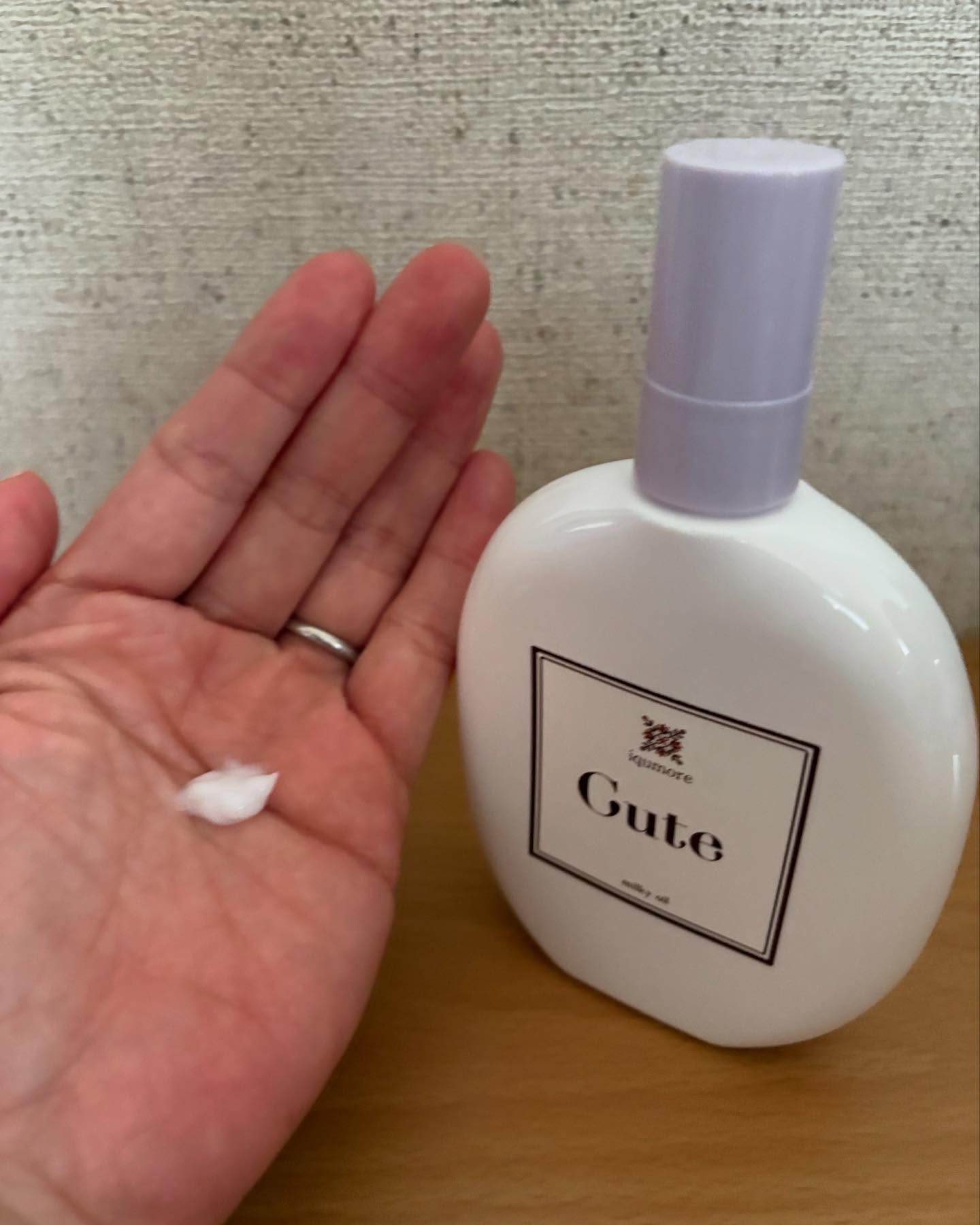 キュートヘアケアエッセンス/iqumore/頭皮ローションを使ったクチコミ（3枚目）