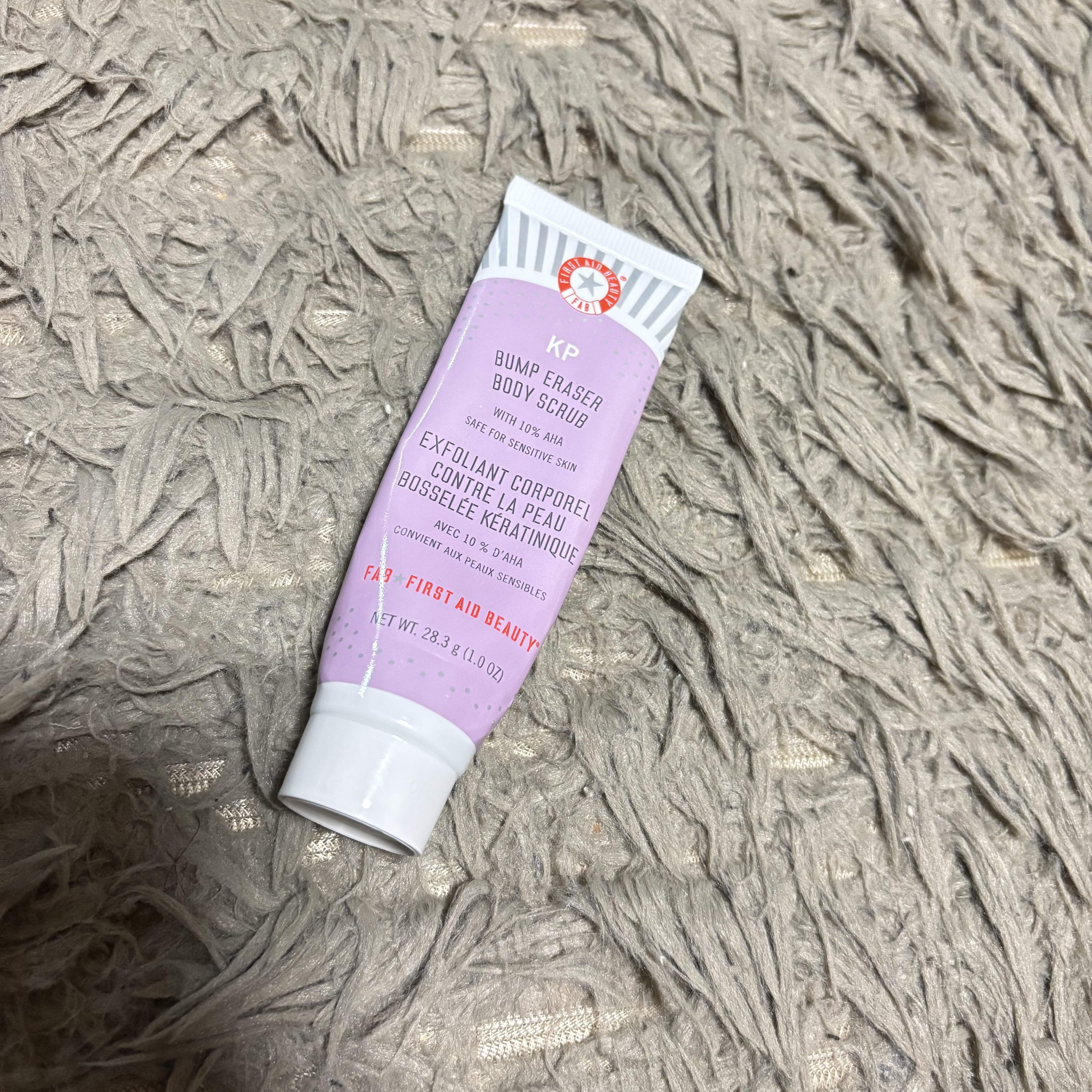  KP Bump Eraser Body Scrub with 10% AHA/First Aid Beauty/スクラブ・ゴマージュを使ったクチコミ（2枚目）