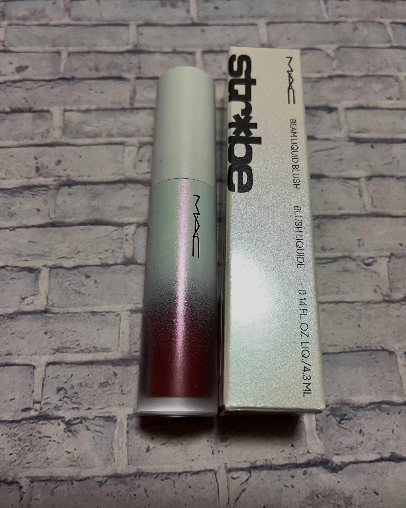 ストロボ ビーム リキッド ブラッシュ/M・A・C/リキッドチークを使ったクチコミ(1枚目)