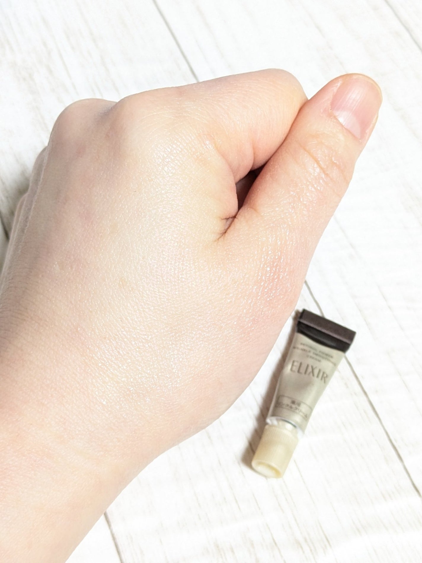 レチノパワー リンクルクリーム /エリクシール/アイケア・アイクリームを使ったクチコミ(3枚目)