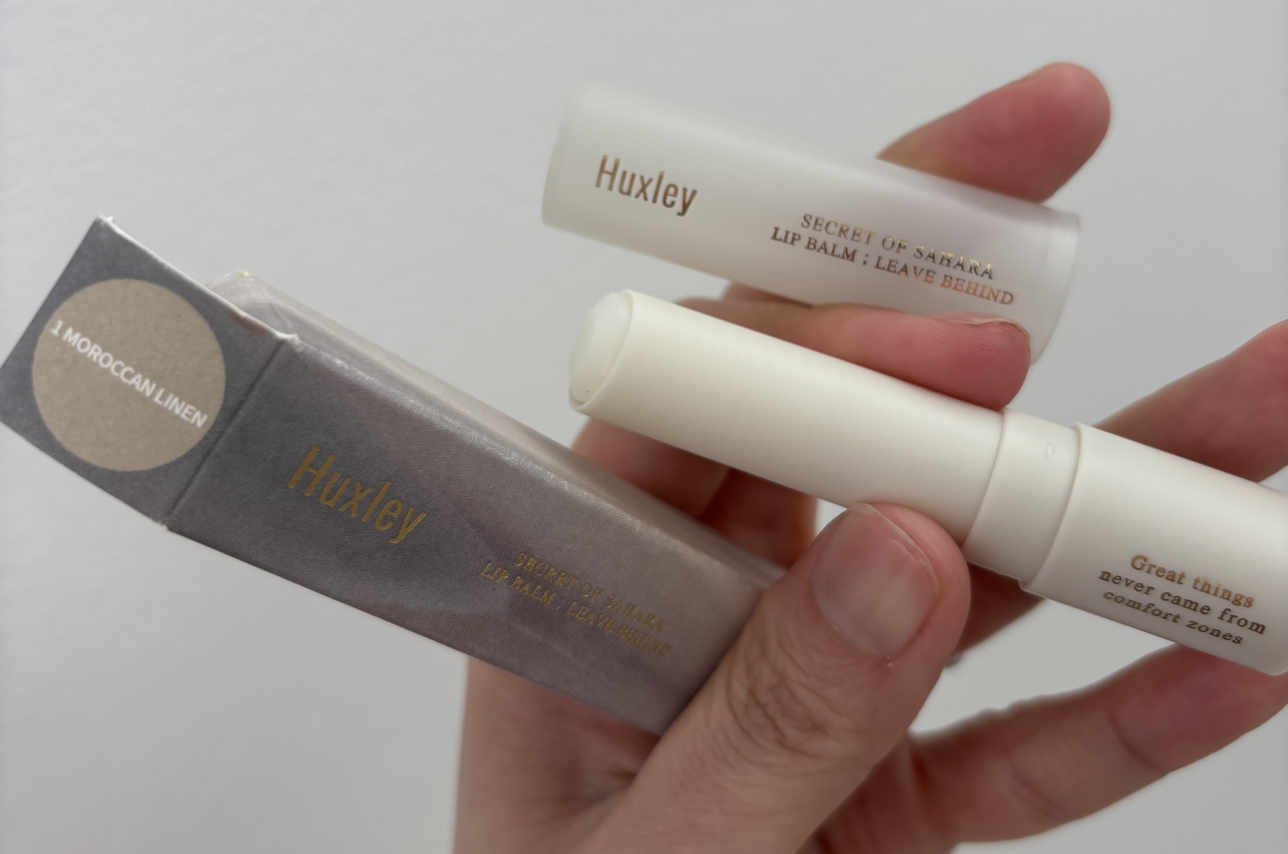 リップバーム；リーブビハインド 01モロッカンリネン/Huxley/リップバームを使ったクチコミ（2枚目）