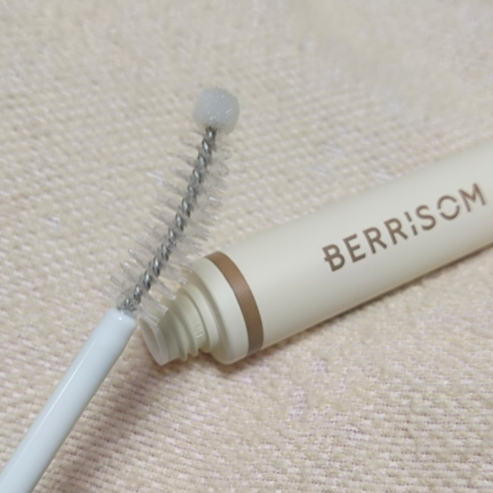 リアルミービオテノールラッシュアップアンプル/ベリサム/まつげ美容液を使ったクチコミ（2枚目）