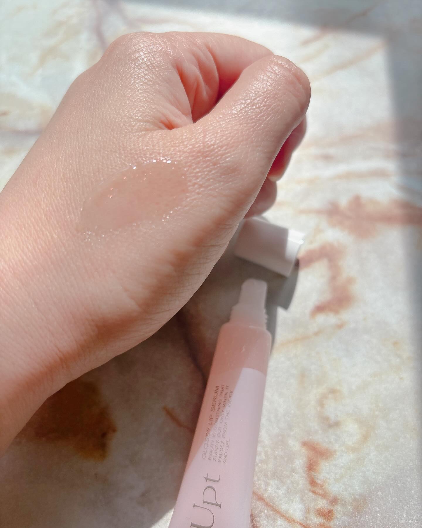 Upt GLOSSY LIP SERUM /Upt/リップケアを使ったクチコミ（3枚目）