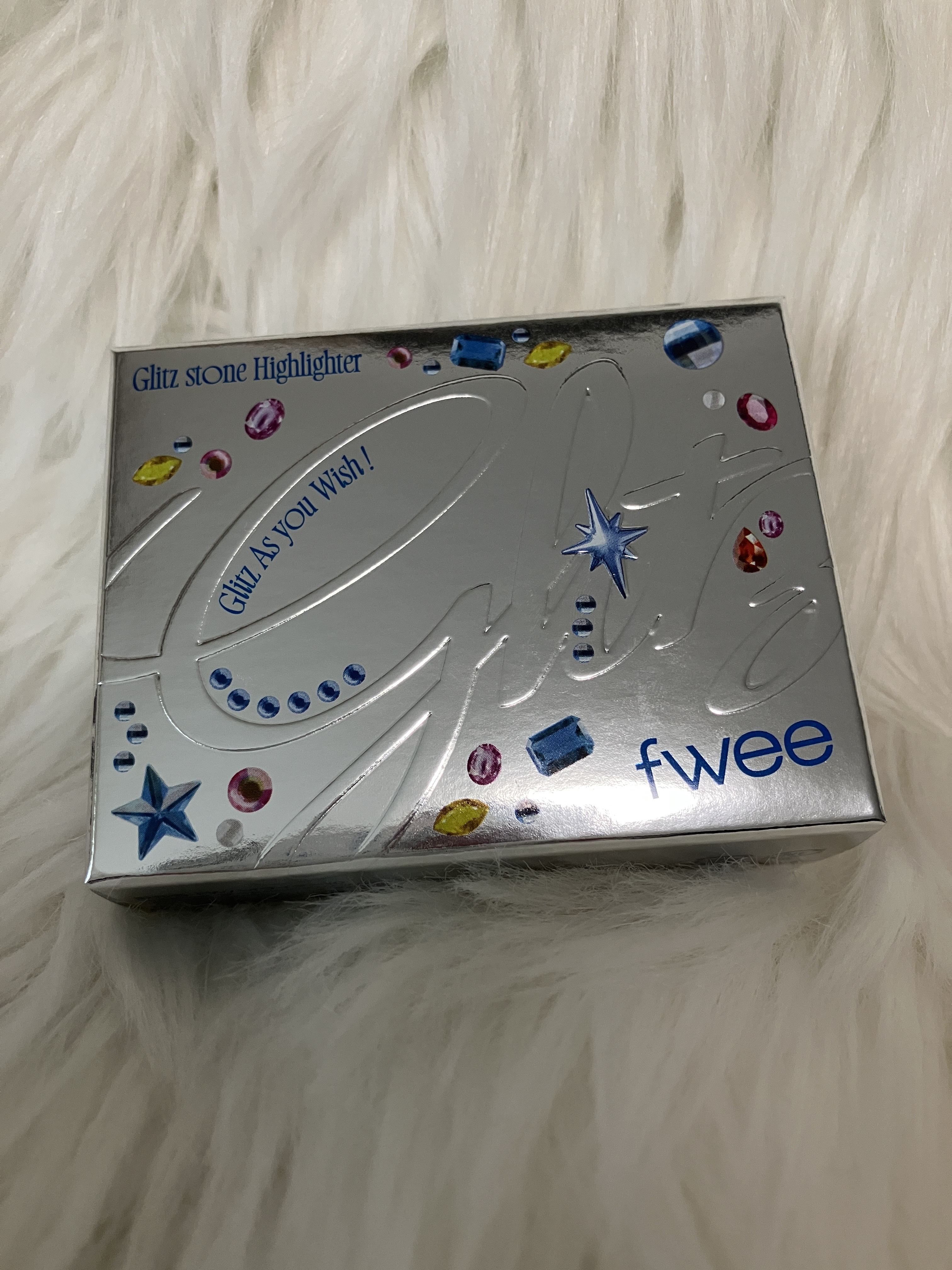 フィー グリッツストーンハイライター/fwee/パウダーハイライトを使ったクチコミ（3枚目）