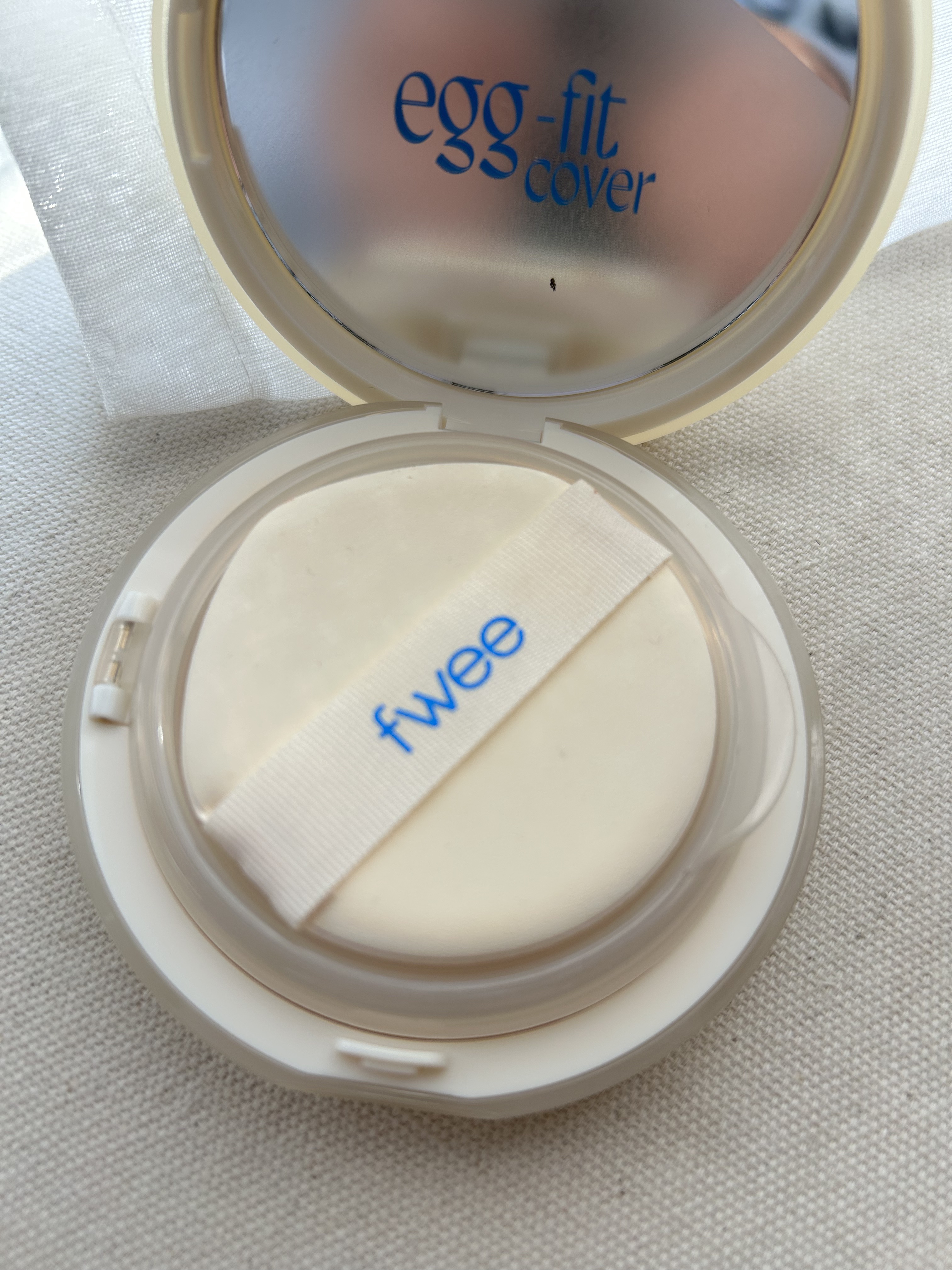 フィー クッションエッグフィットカバー/fwee/クッションファンデーションを使ったクチコミ（2枚目）