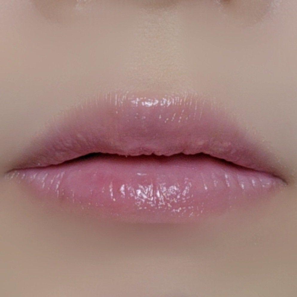 GLOWY TINT BALM/AOU/リップグロスを使ったクチコミ(5枚目)