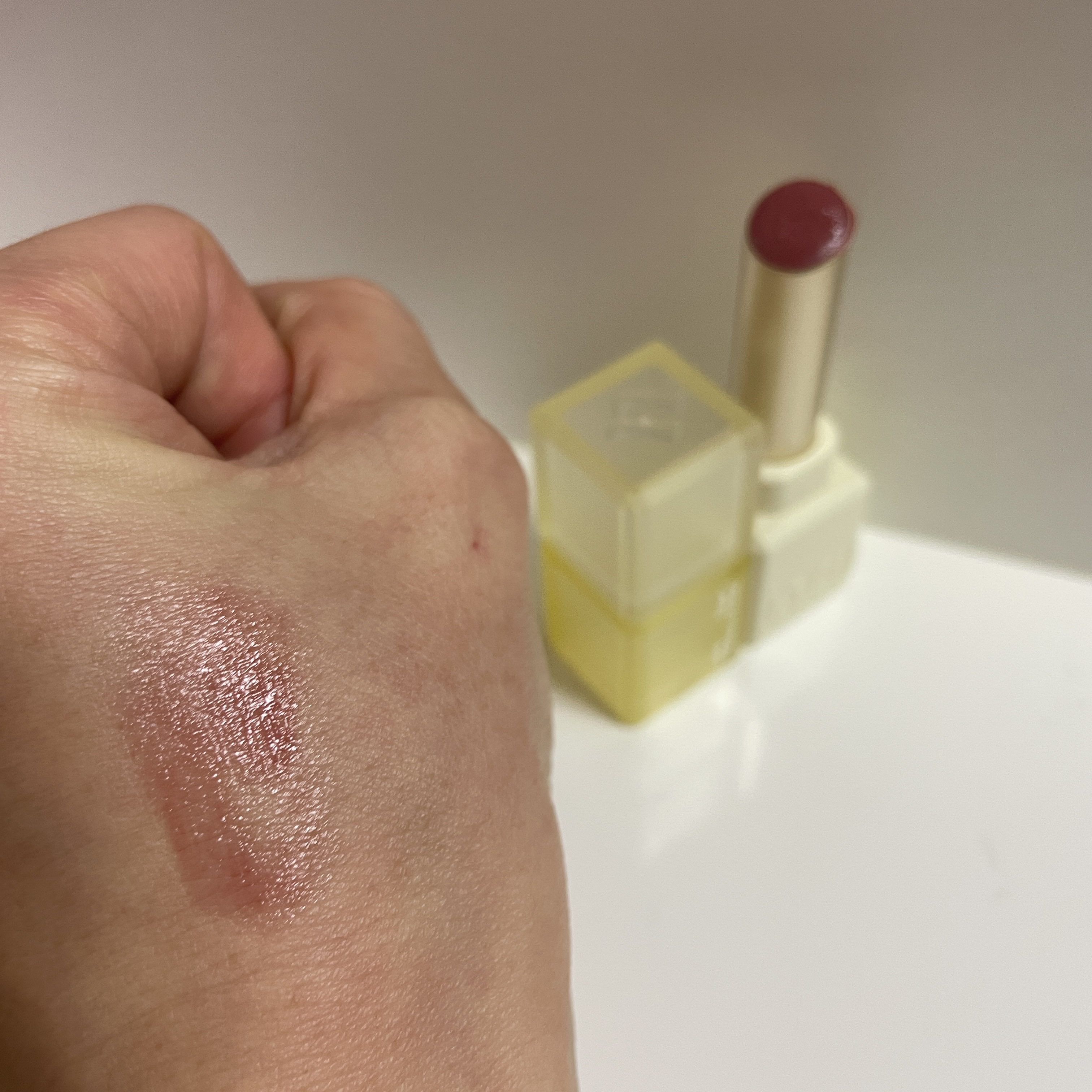 シュガーラビングリップソルベ/narka/リップスクラブを使ったクチコミ（3枚目）