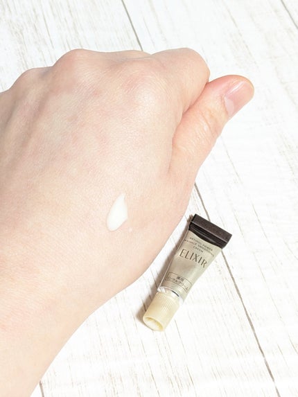 レチノパワー リンクルクリーム /エリクシール/アイケア・アイクリームを使ったクチコミ(7枚目)