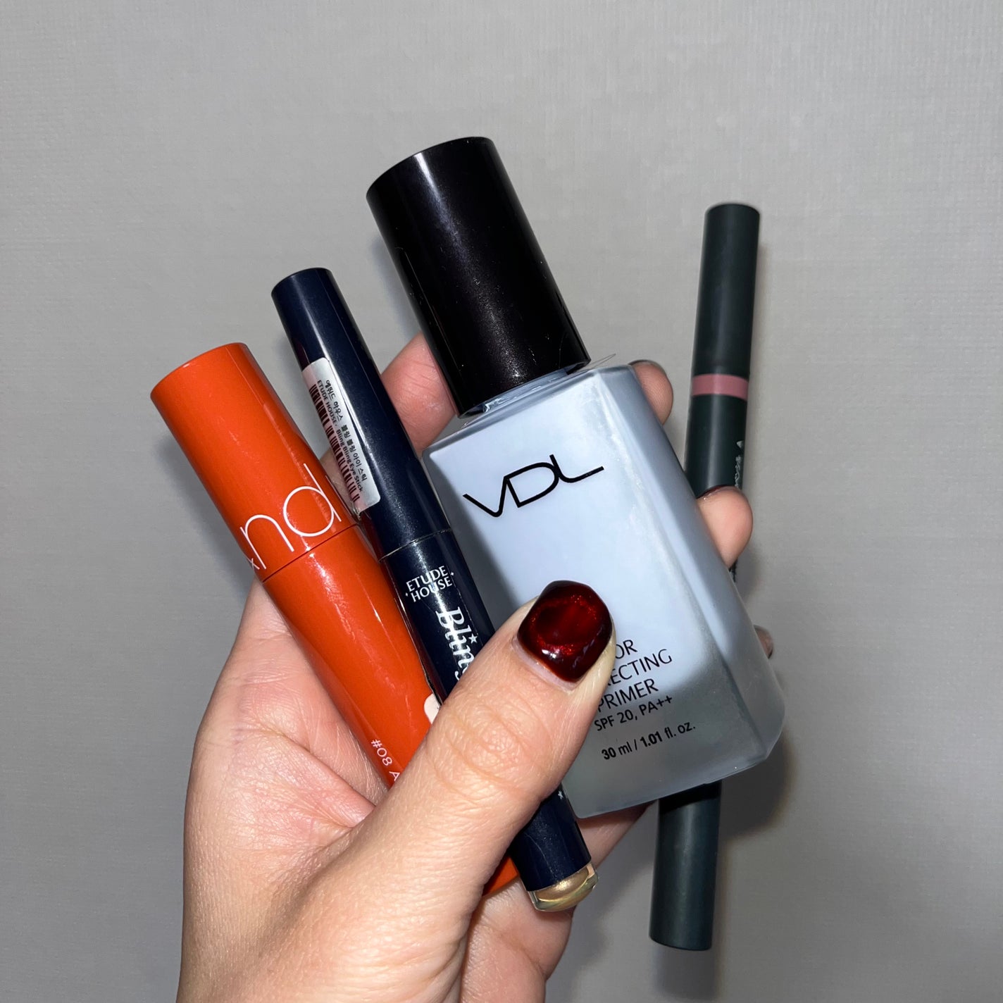 キラキラ アイシャドウ/ETUDE/スティックアイシャドウを使ったクチコミ(2枚目)