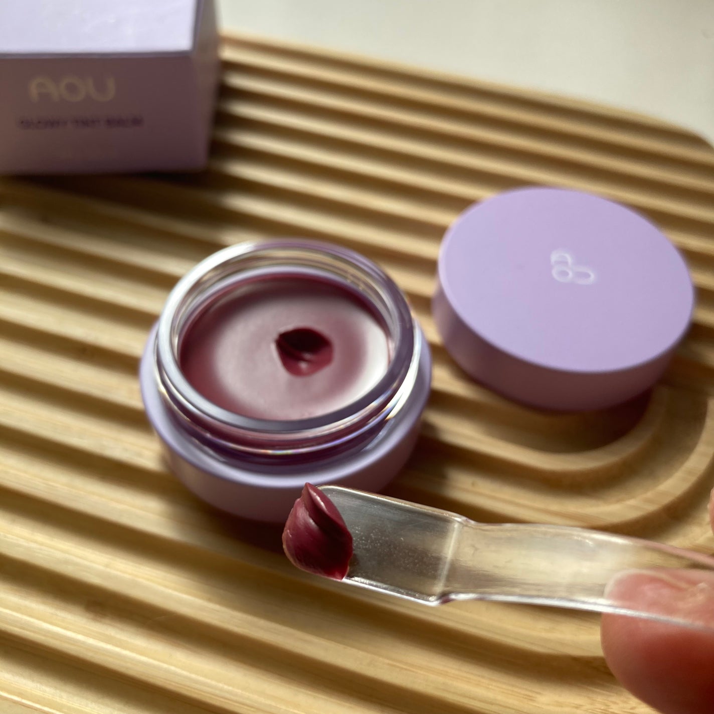 GLOWY TINT BALM/AOU/リップグロスを使ったクチコミ(2枚目)