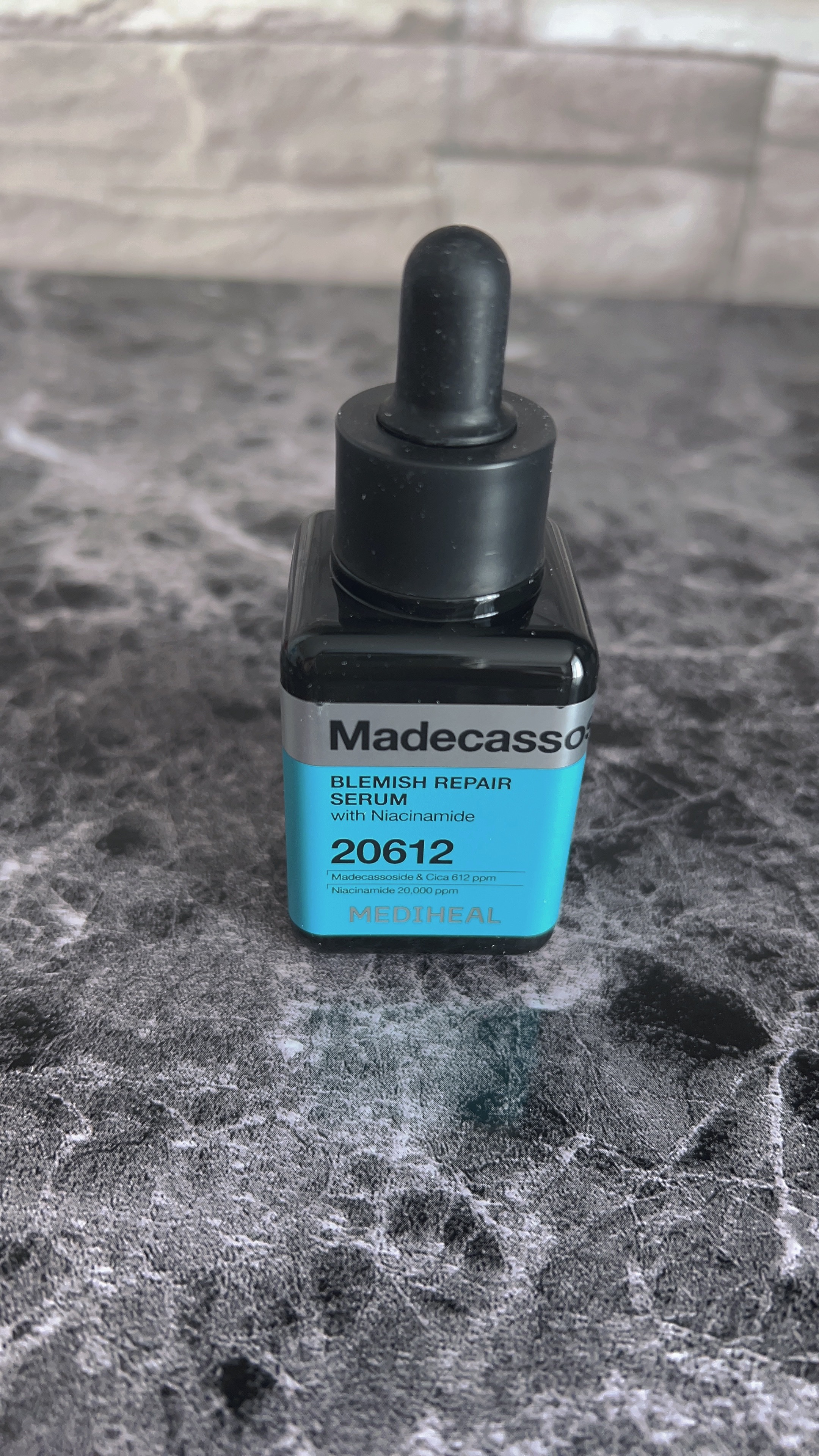 マデカソサイドブレミッシュリペアセラム/MEDIHEAL/美容液を使ったクチコミ（2枚目）