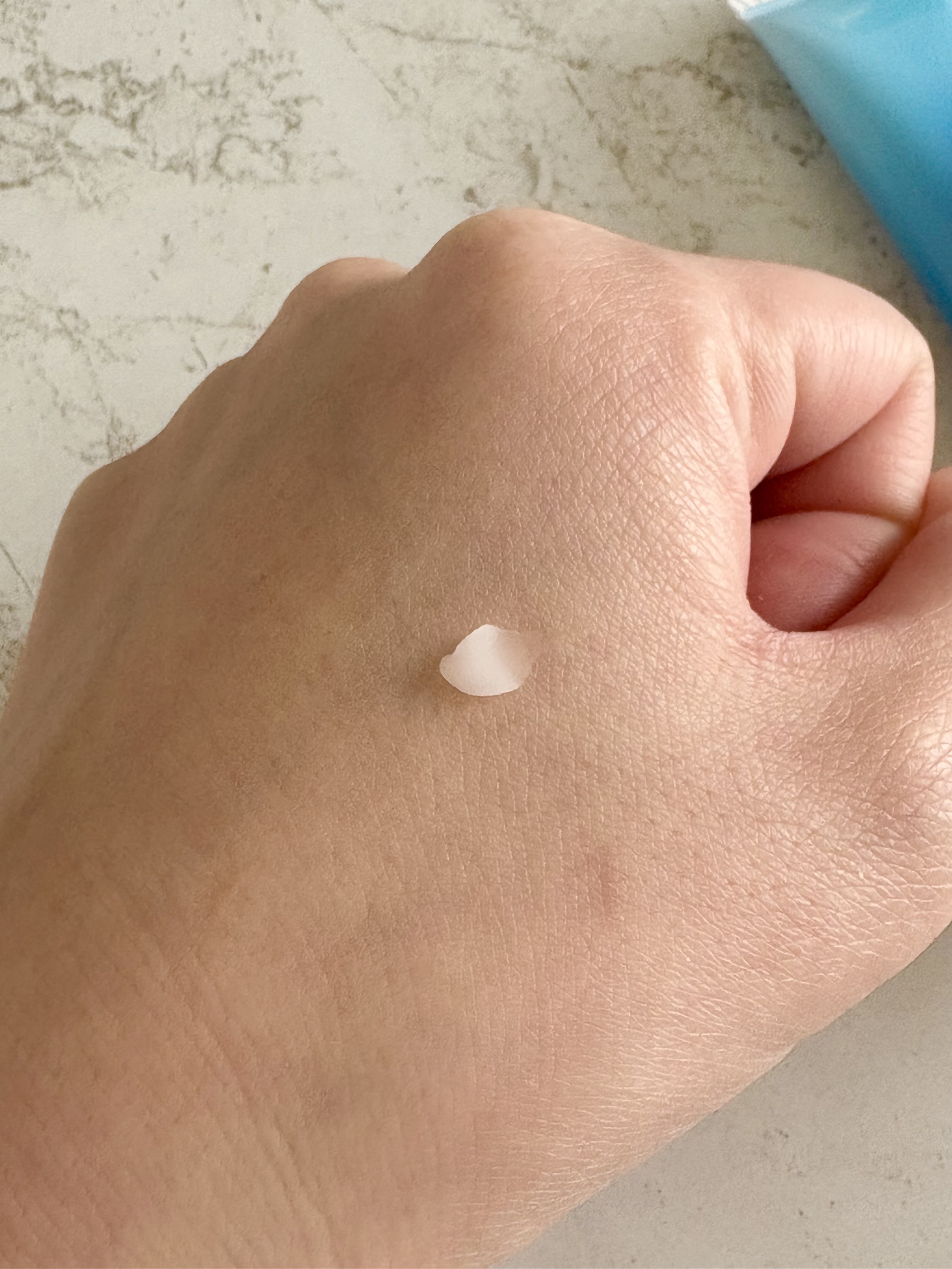 ポアレスフィルタージェル クールコンフォート/ONLY MINERALS/化粧下地を使ったクチコミ（2枚目）