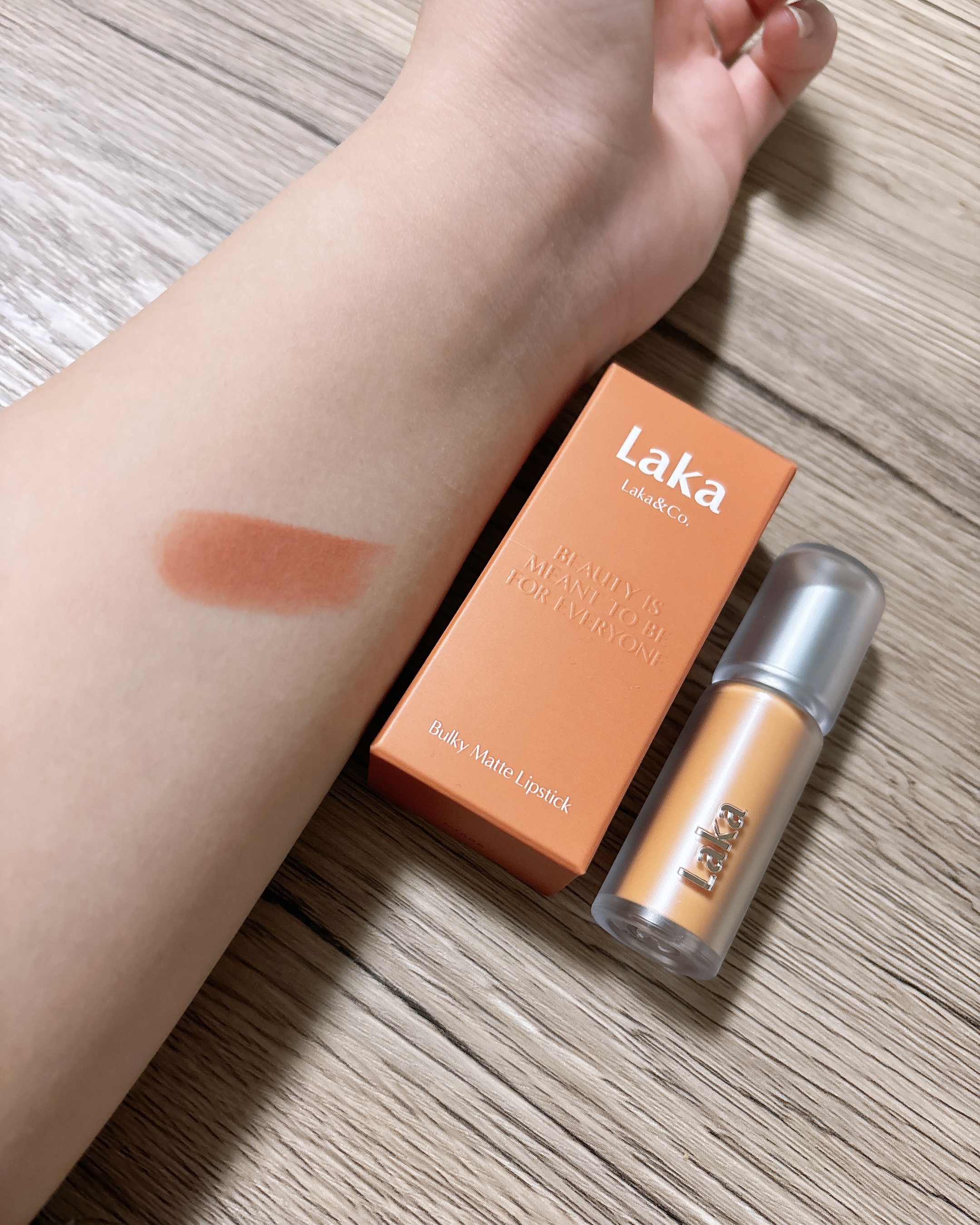 バルキーマットリップスティック 403 フィグサウンズ/Laka/口紅を使ったクチコミ（3枚目）