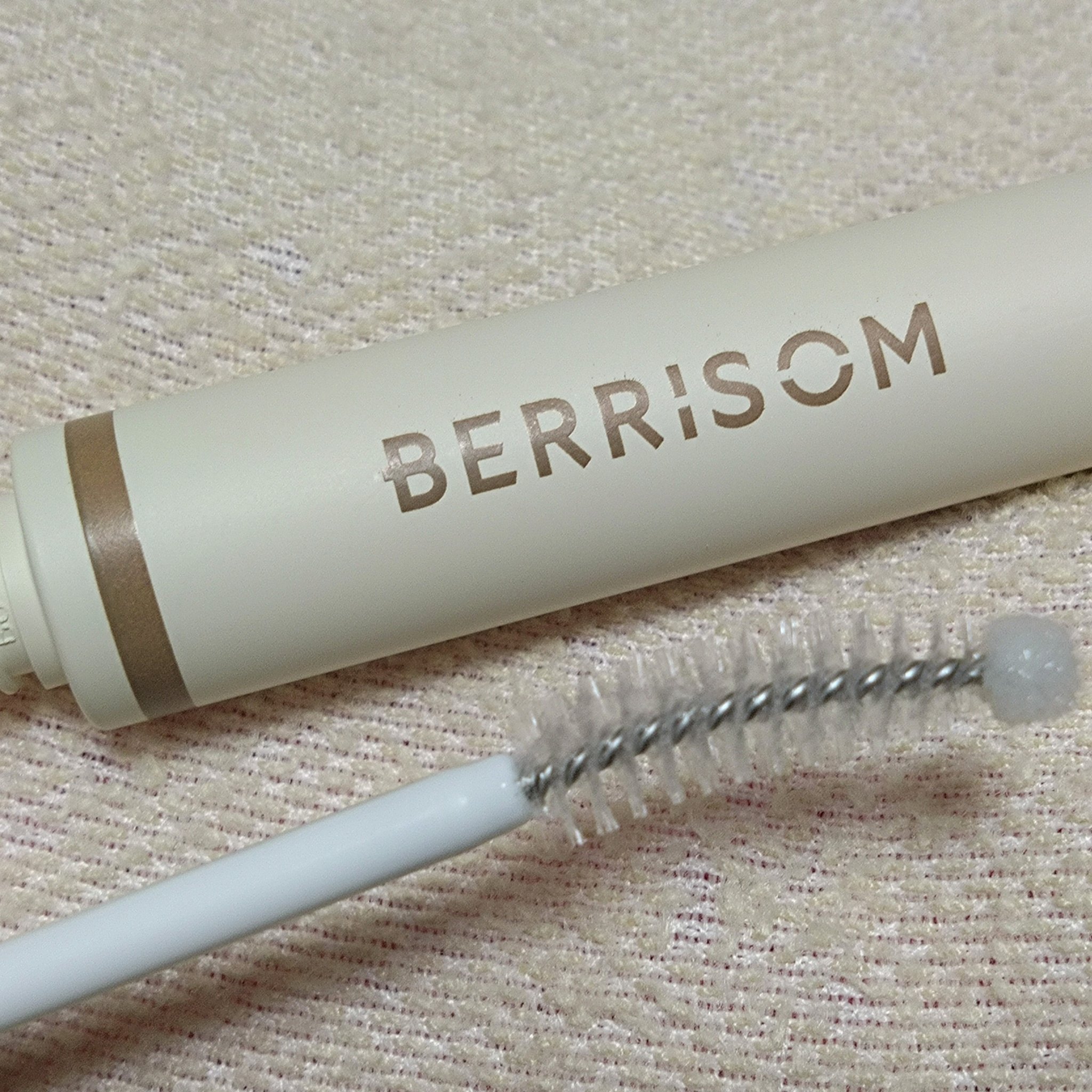 リアルミービオテノールラッシュアップアンプル/ベリサム/まつげ美容液を使ったクチコミ（3枚目）