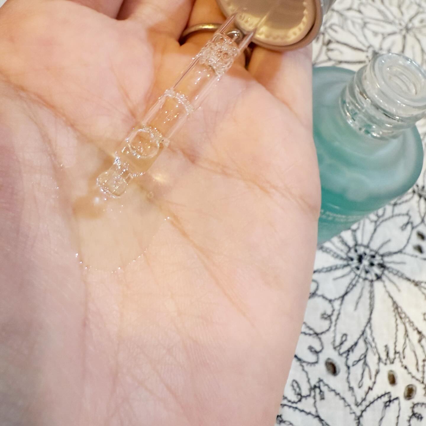 PDRNヒアルロン酸カプセル100セラム/Anua/美容液を使ったクチコミ（2枚目）