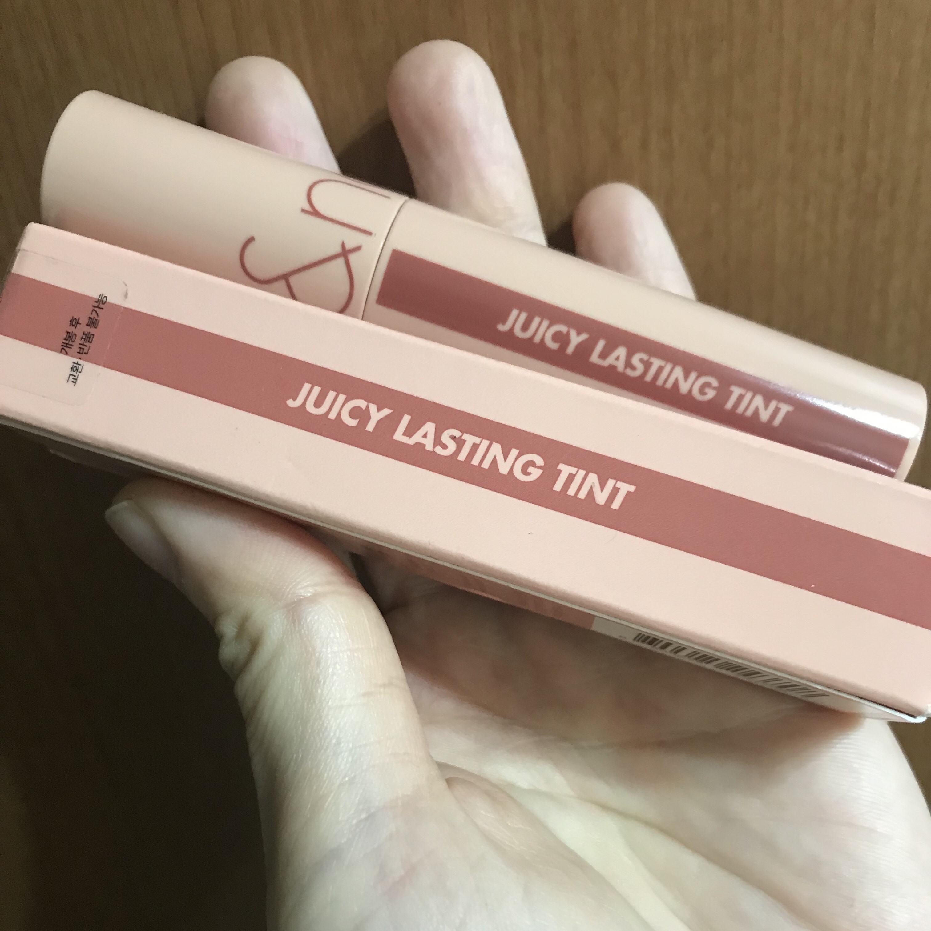 ジューシーラスティングティント/rom&nd/リップティントを使ったクチコミ（1枚目）