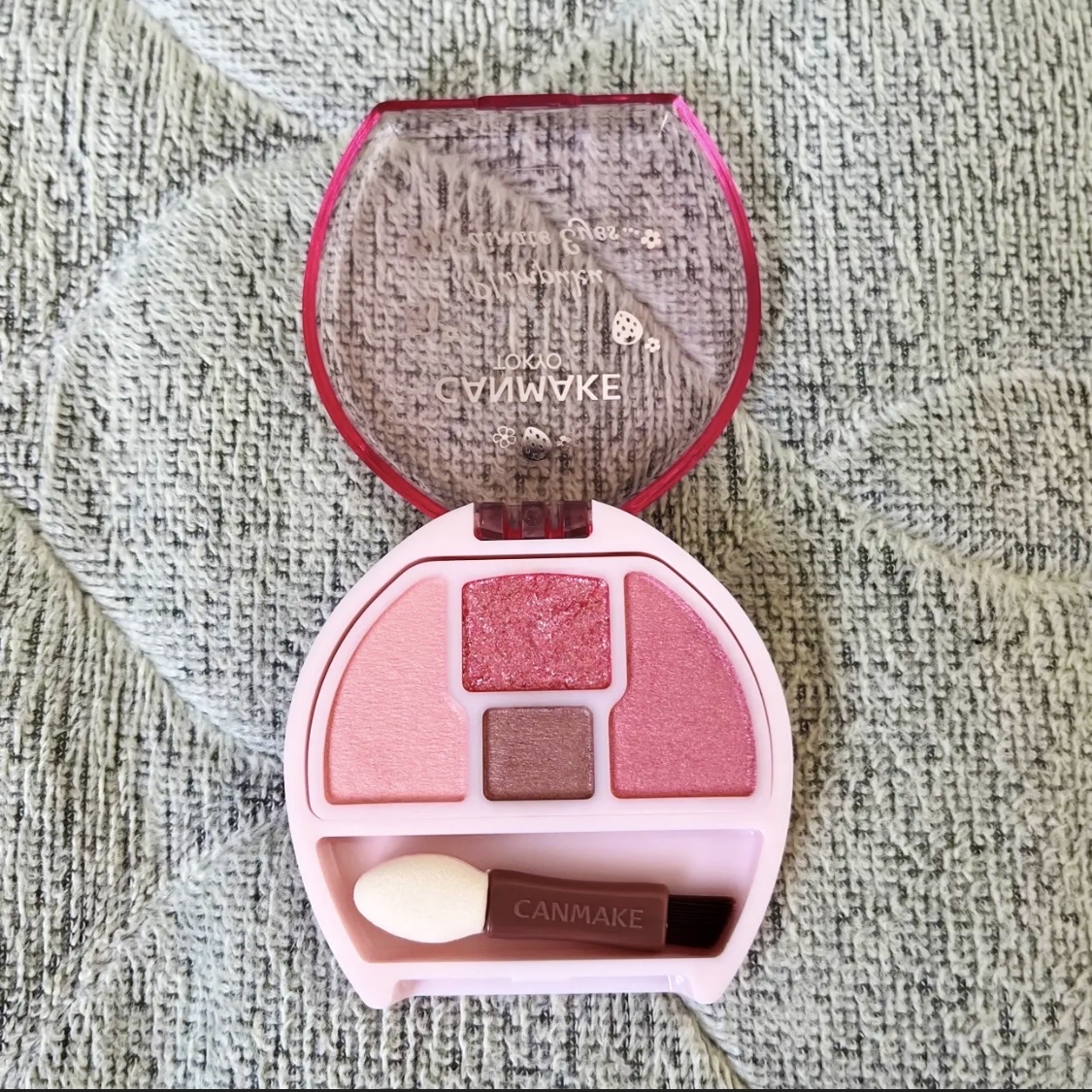 プランぷくコーデアイズ/キャンメイク/パウダーアイシャドウを使ったクチコミ（3枚目）