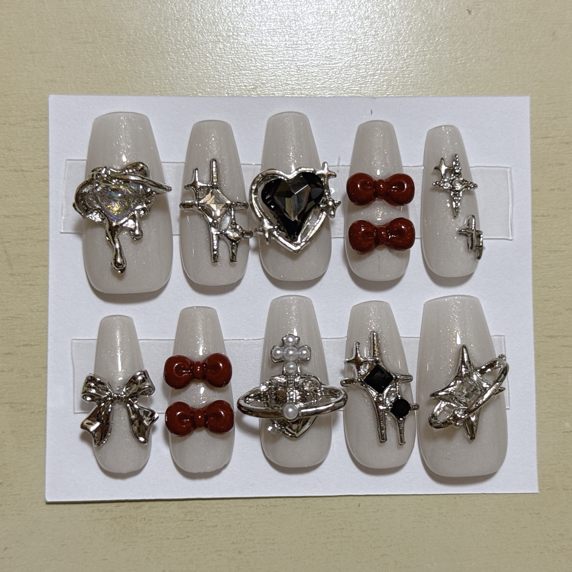 ジェルネイル（ライト対応）/セリア/ジェルネイルを使ったクチコミ（2枚目）