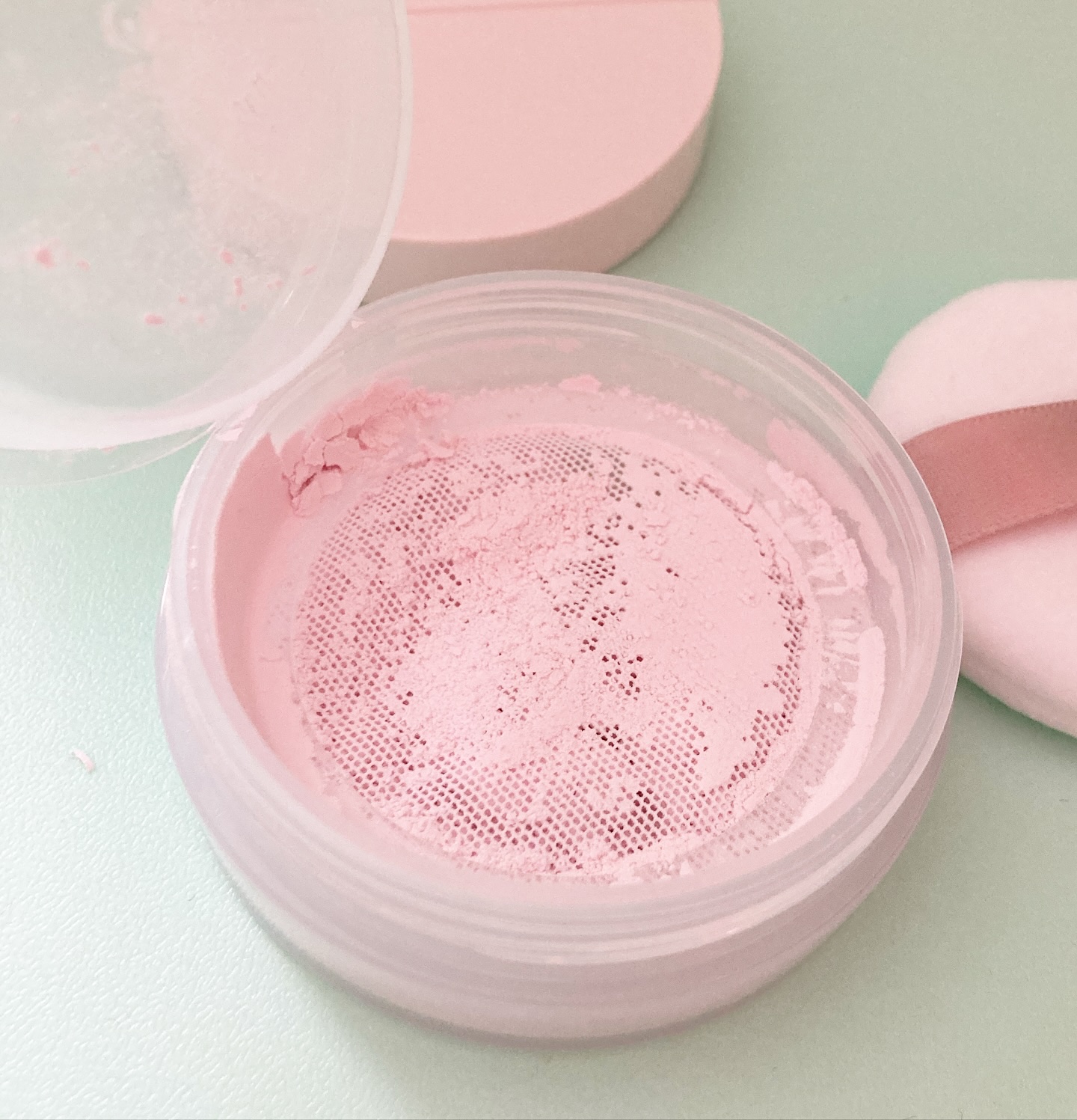 シームレスカバーパウダー/CEZANNE/フェイスパウダーを使ったクチコミ（3枚目）