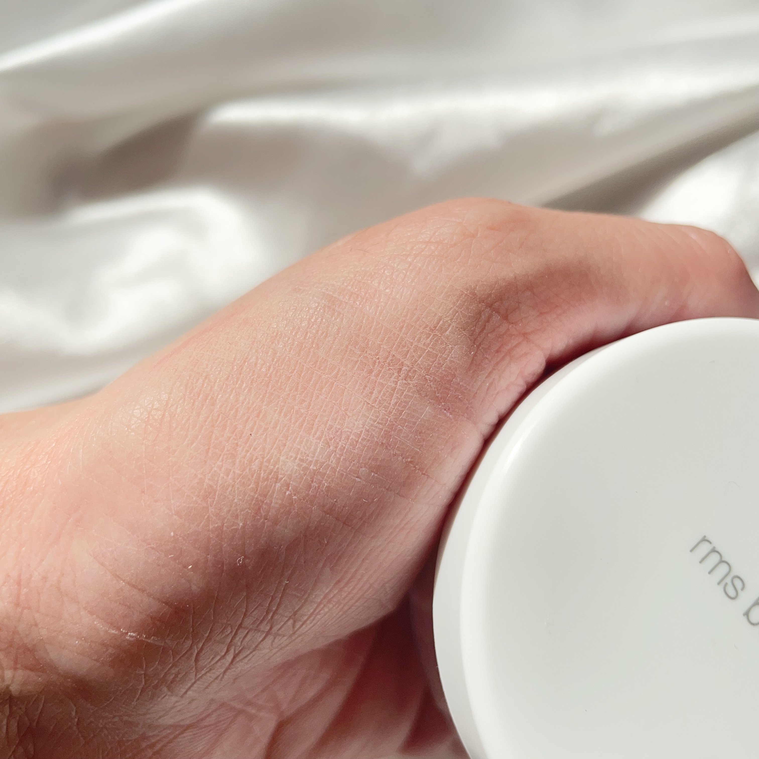 アンパウダー/rms beauty/ルースパウダーを使ったクチコミ（3枚目）