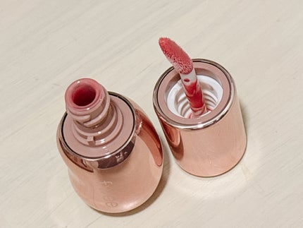 フィー 3Dボリューミンググロス/fwee/リップグロスを使ったクチコミ(2枚目)