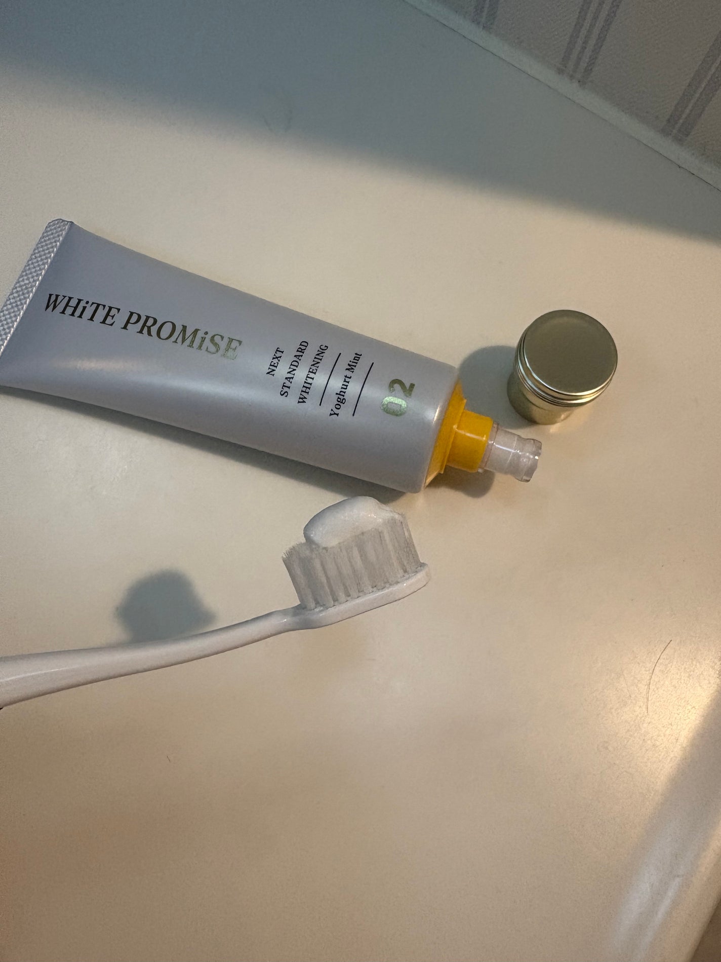 ホワイトプロミス 美白*+むし歯予防*/WHiTE PROMiSE/歯磨き粉を使ったクチコミ(2枚目)