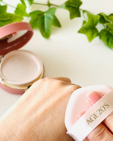 ヴェールヌーディ エッセンスパクトグロウ/AGE20’s/クリーム・エマルジョンファンデーションを使ったクチコミ(5枚目)