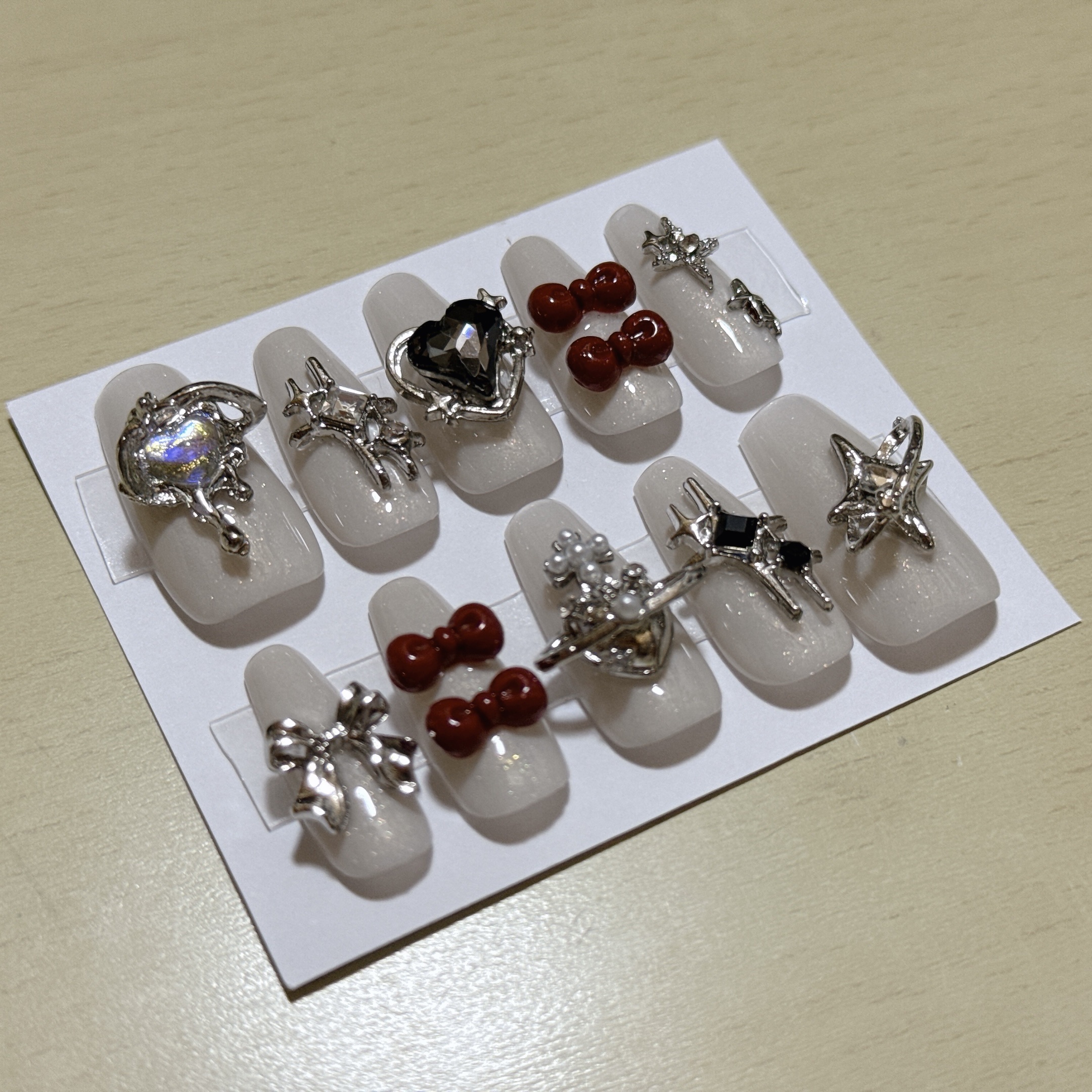 ジェルネイル（ライト対応）/セリア/ジェルネイルを使ったクチコミ（1枚目）