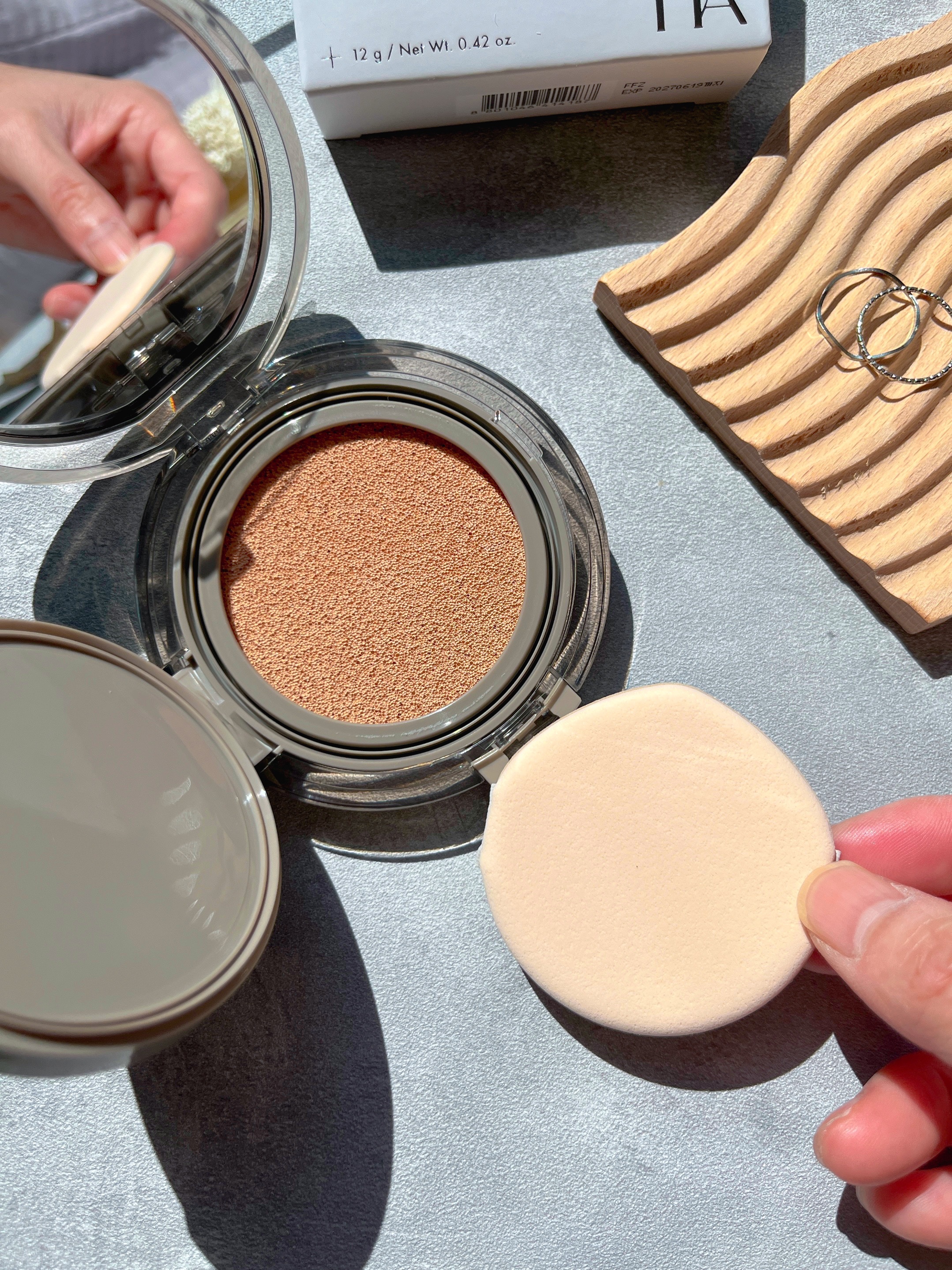 ブラーカバークッション/LUNA/クッションファンデーションを使ったクチコミ（2枚目）