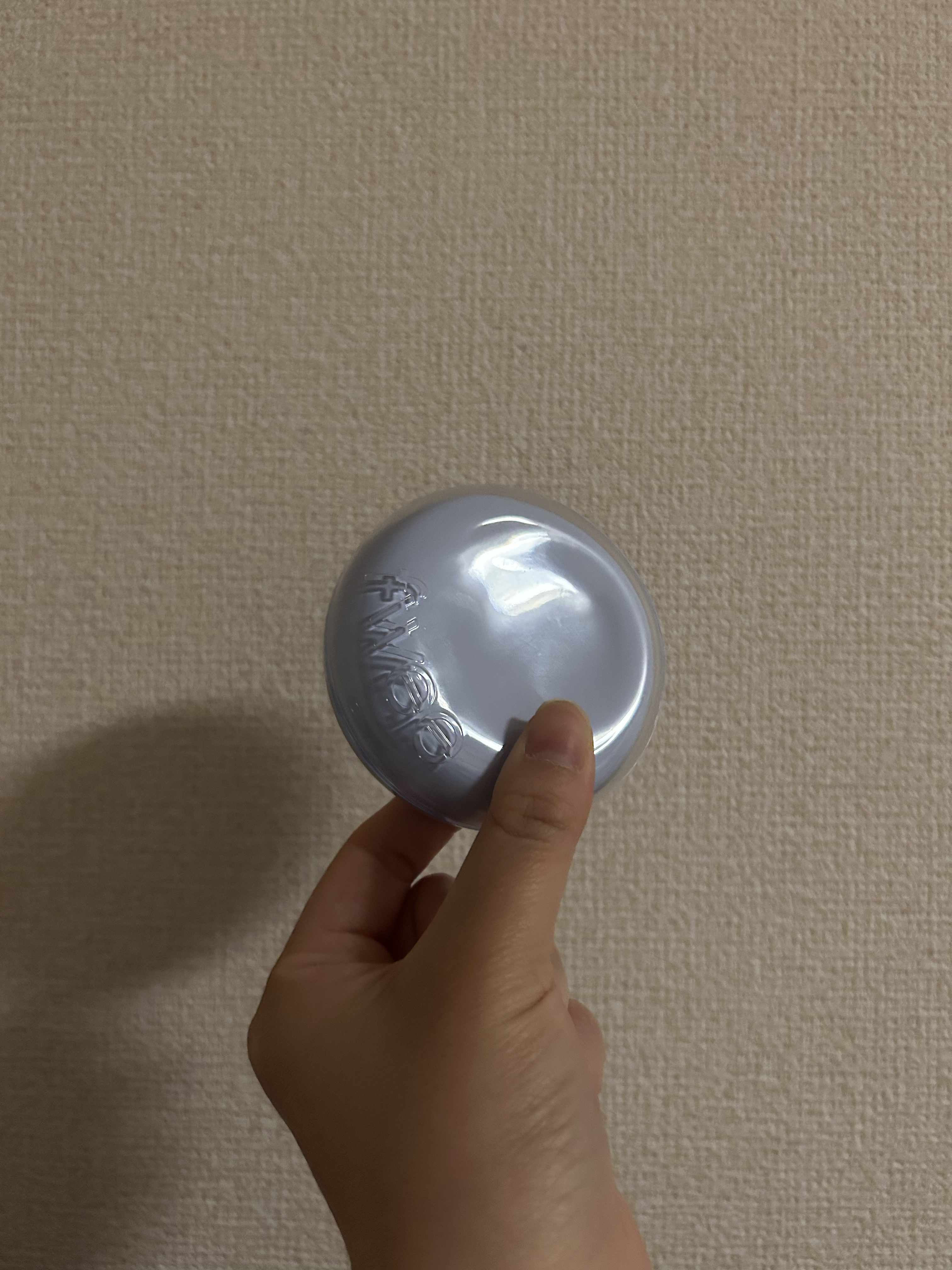 こんにちは！さやかです！
今回紹介するのは、

✂ーーーーーーーーーーーーーーーーーーーー
Fwee フィー クッションガラス ナチュラル
1.5 ピーチガラス
税込 3,300円
────────────
この商品は、私が好きなインフルエ