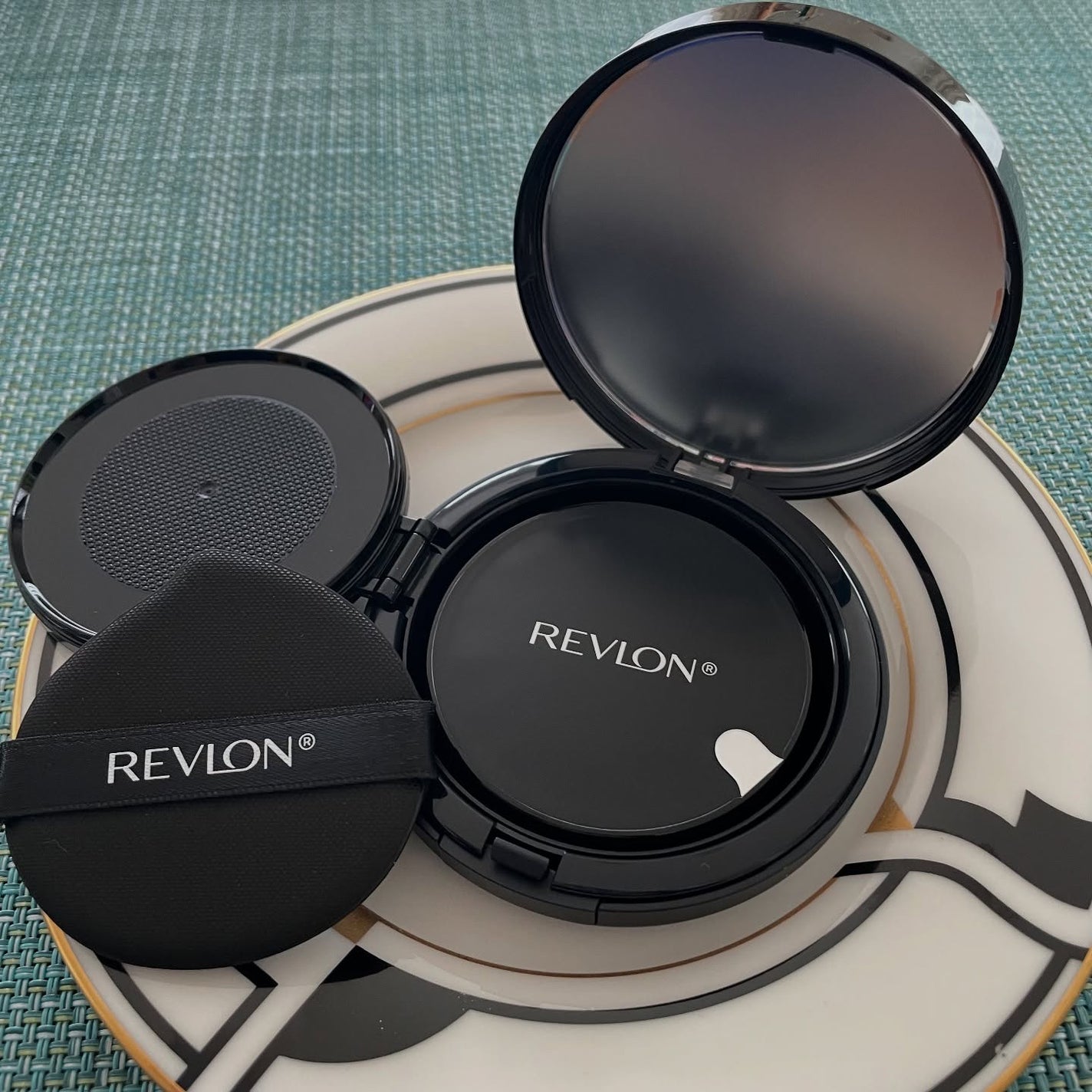 レブロン カラーステイ ロングウェア UV クッション ファンデーション/REVLON/クッションファンデーションを使ったクチコミ(3枚目)