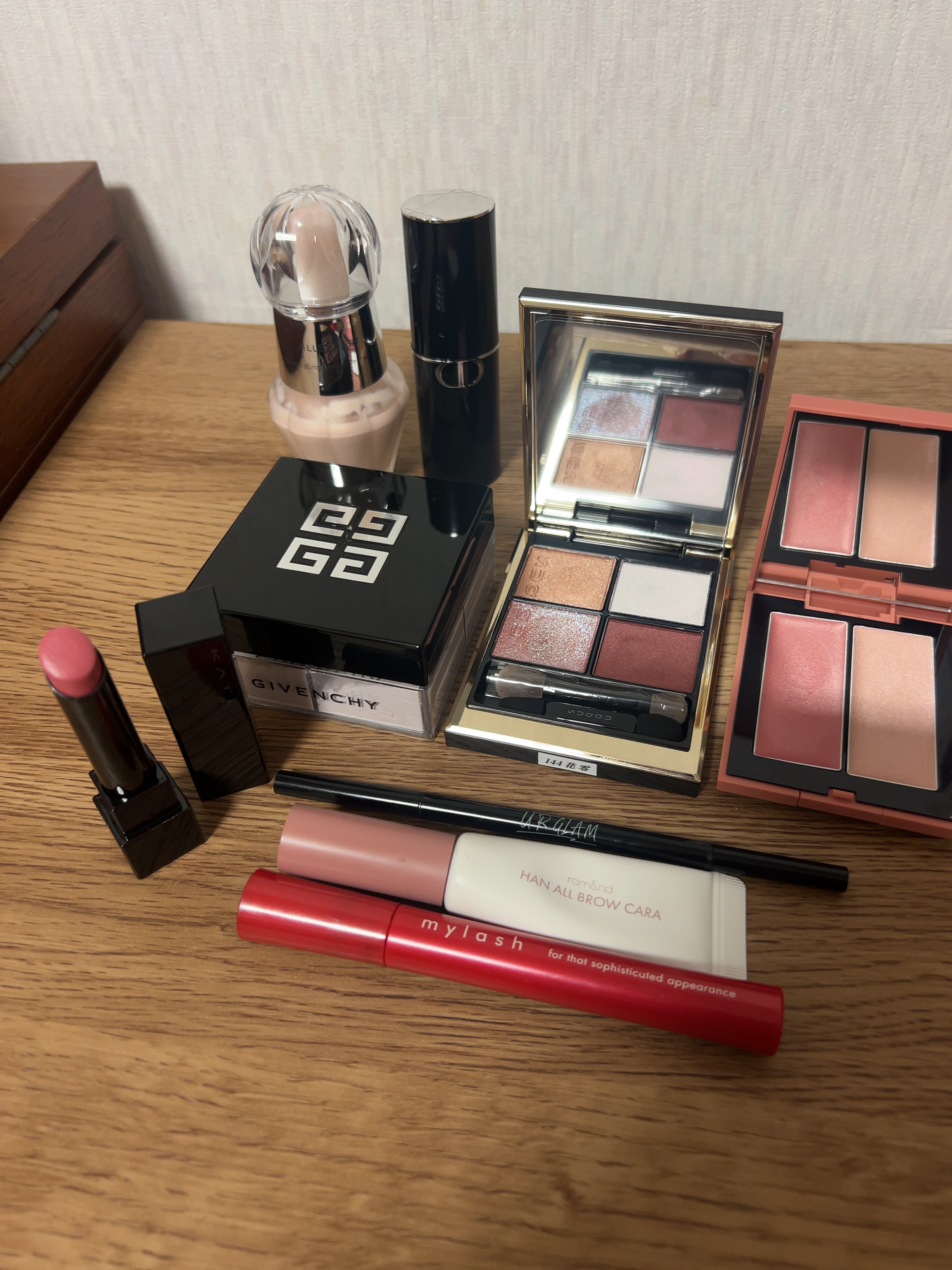 THREE シマリング グロー デュオ/THREE/クリームハイライトを使ったクチコミ（2枚目）